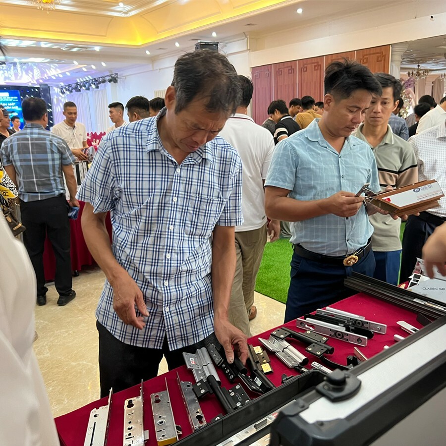 Công ty Cổ phần STAFORCE 5