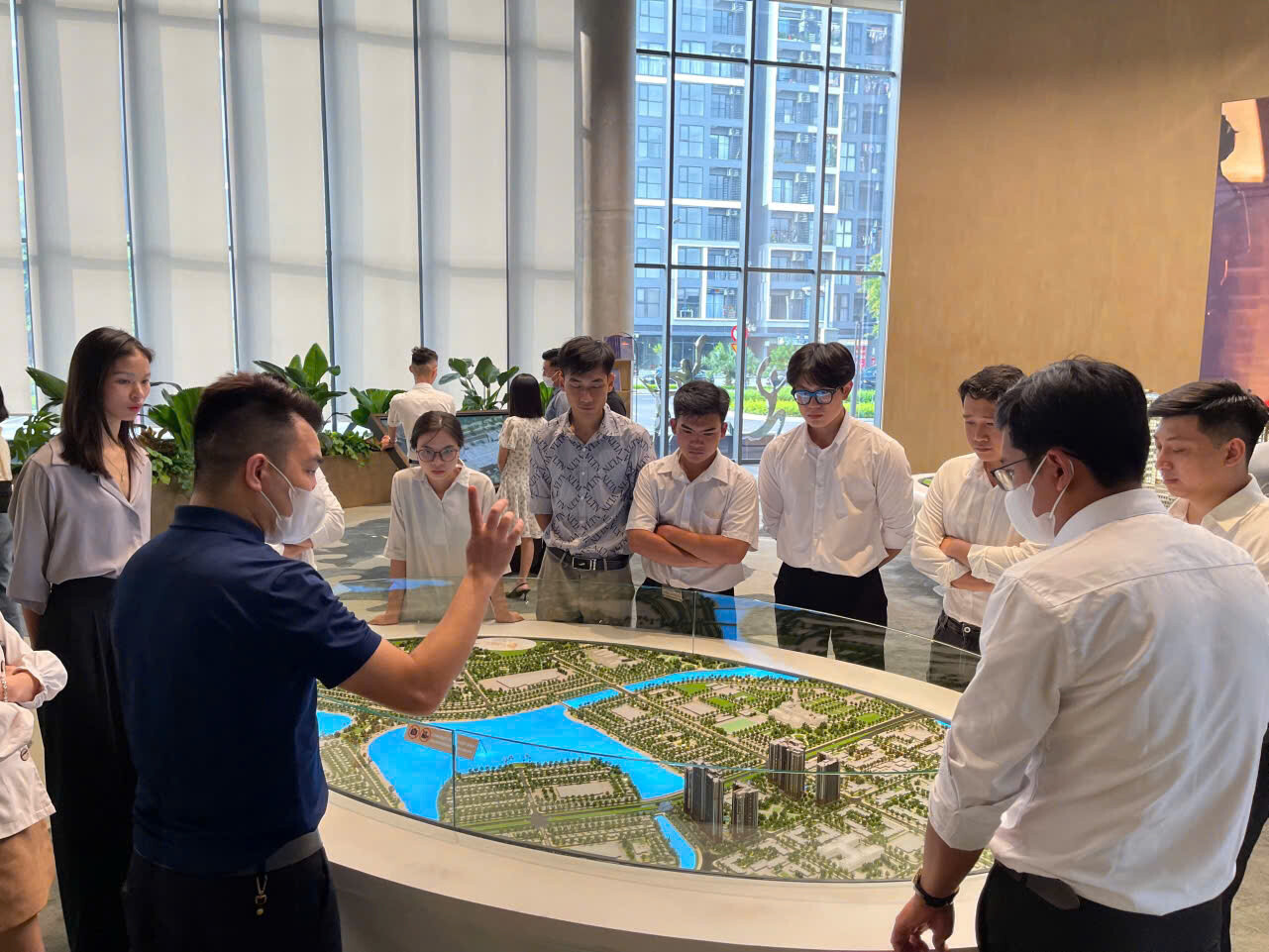 Công Ty TNHH Địa Ốc Thế Kỷ Mới 5