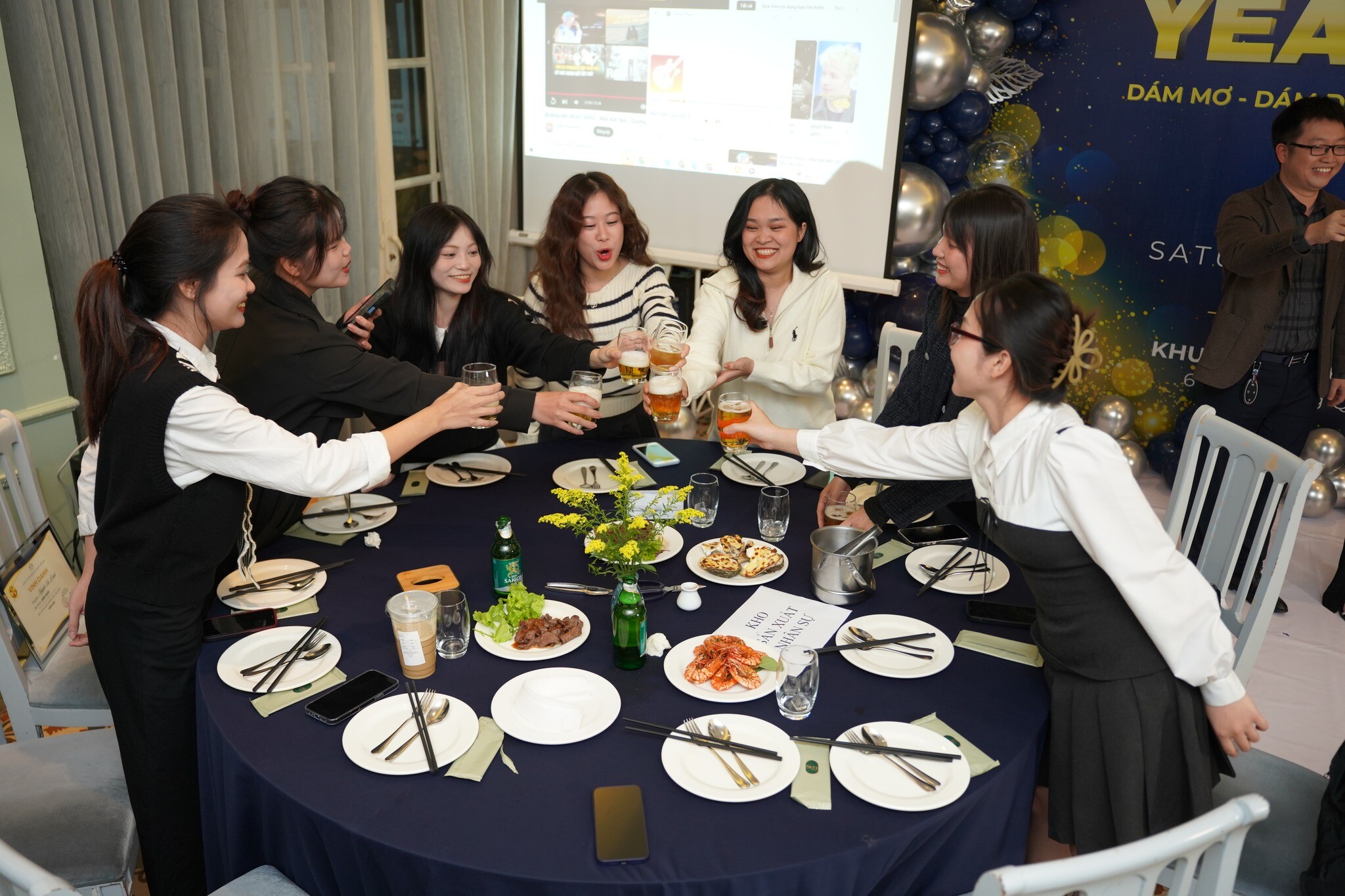 DQ GROUP VIỆT NAM 2