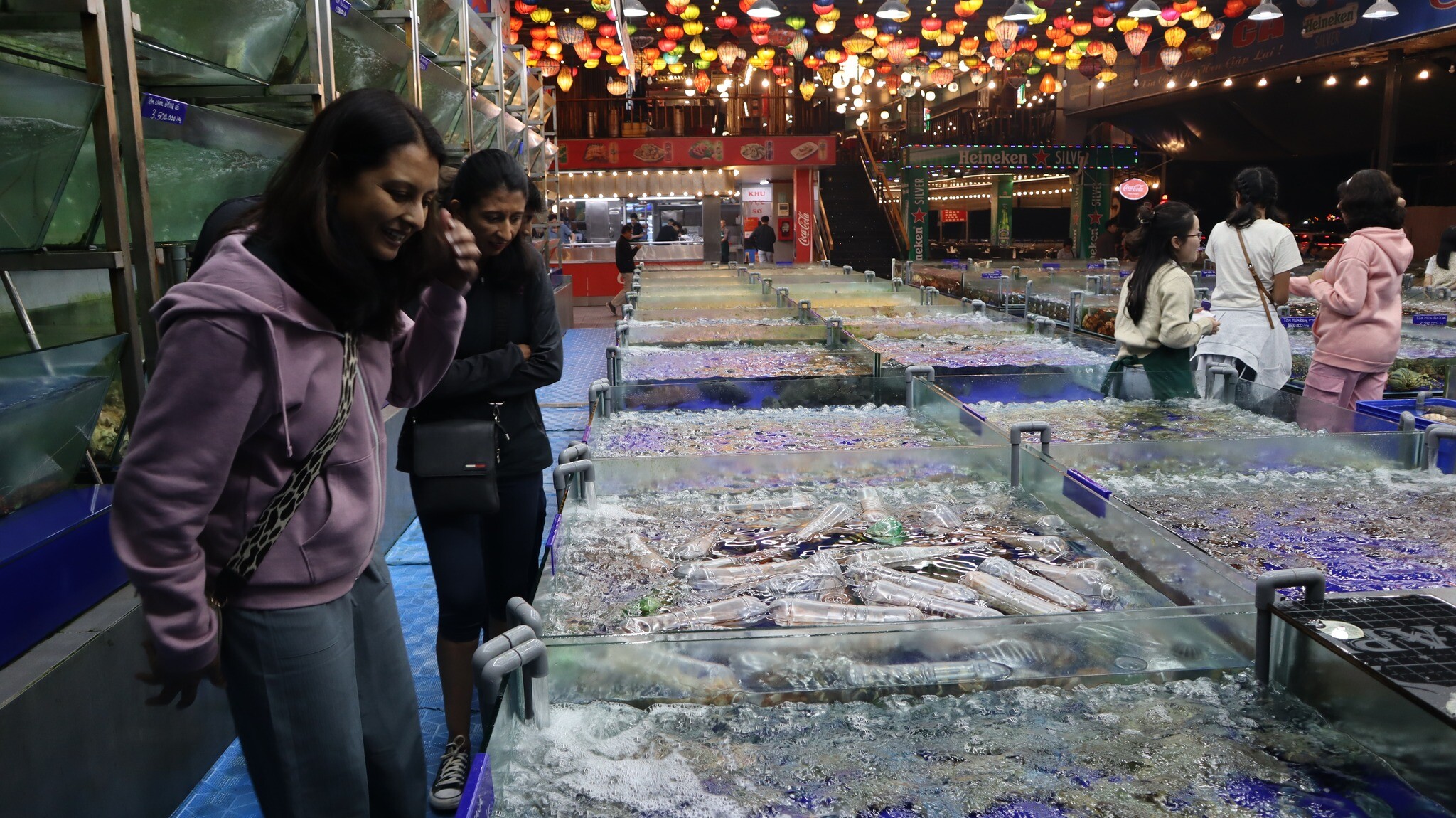 Nhà Hàng Hải Sản Làng Cá 7