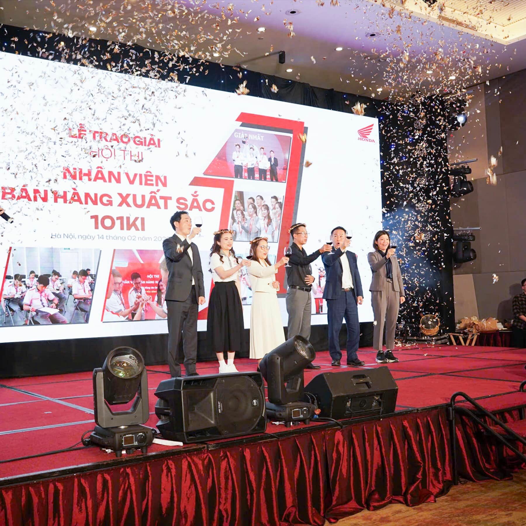 Thương Mại Dũng Tiến 11