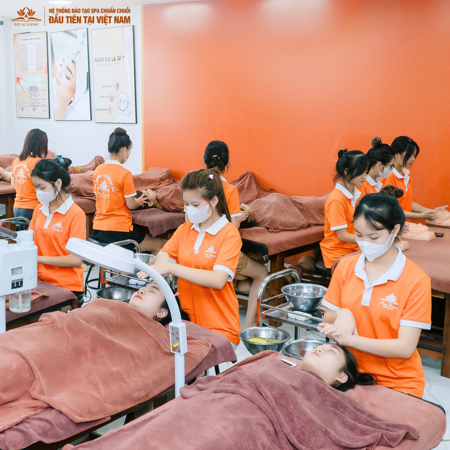 Học viện đào tạo thẩm mỹ Amy 14