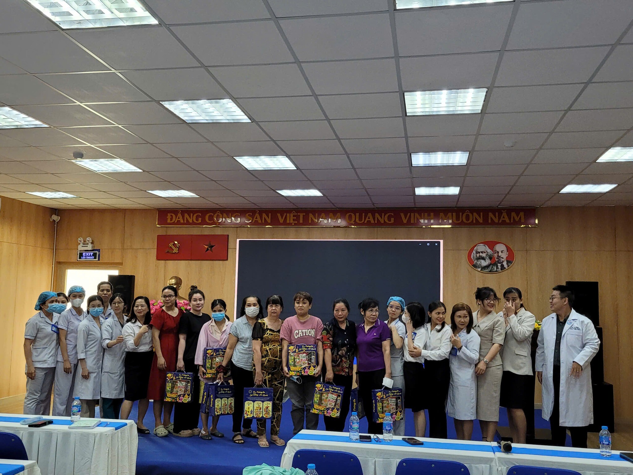 Thương Mại Sản Xuất Thiên Ấn 10