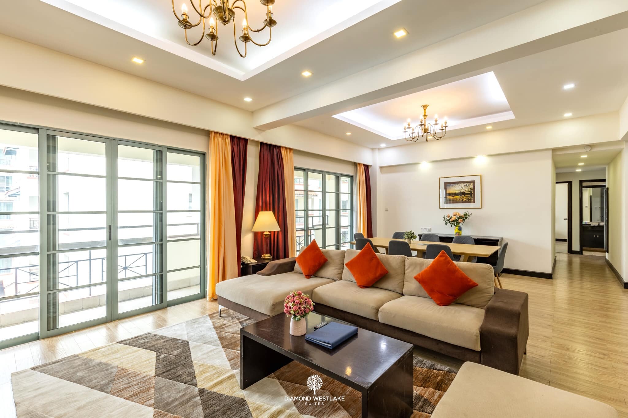 Diamond Westlake Suites 17