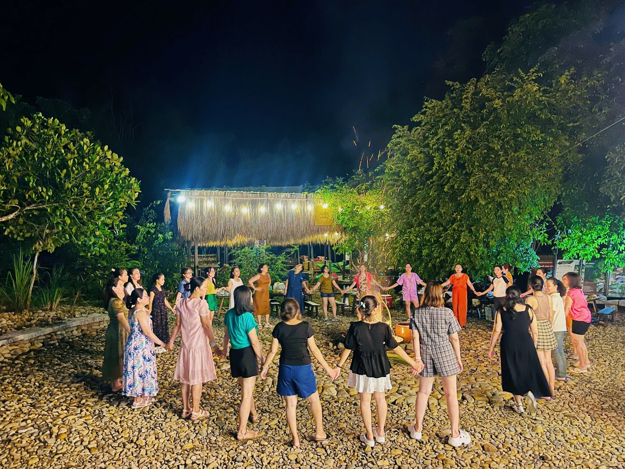 Khu Du Lịch Làng Nhỏ 14