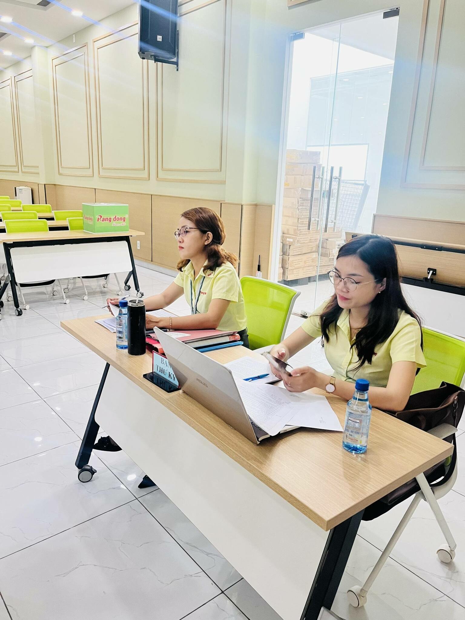 NHỰA RẠNG ĐÔNG HĐ 11