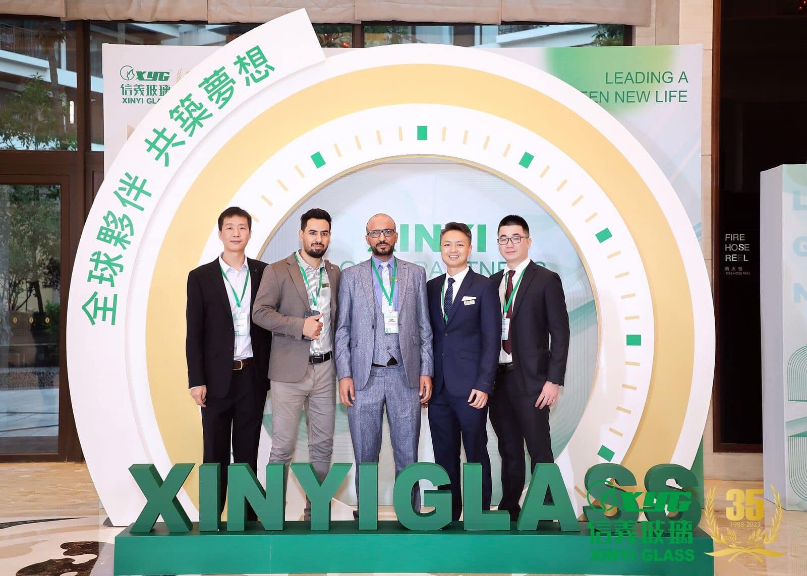 Kính Ô Tô Hoàng Minh Long 7