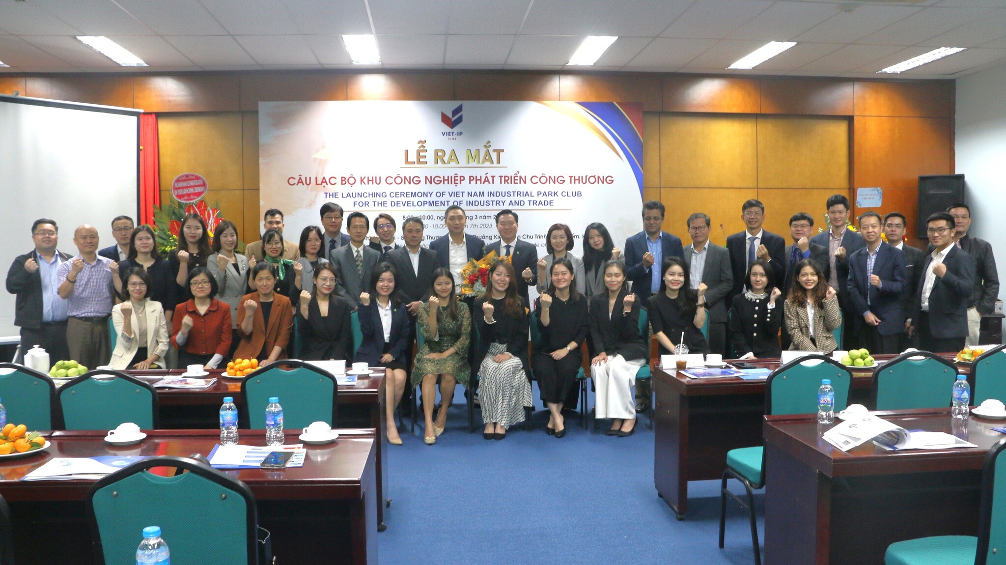 THƯƠNG MẠI VÀ ĐẦU TƯ QUỐC TẾ ROS 2