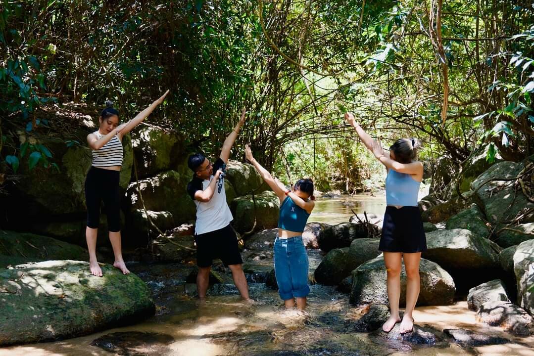 Khu Du Lịch Làng Nhỏ 12