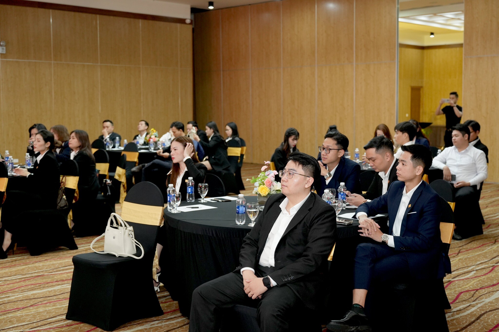 Thương Mại Và Đầu Tư SRT Miền Trung 4