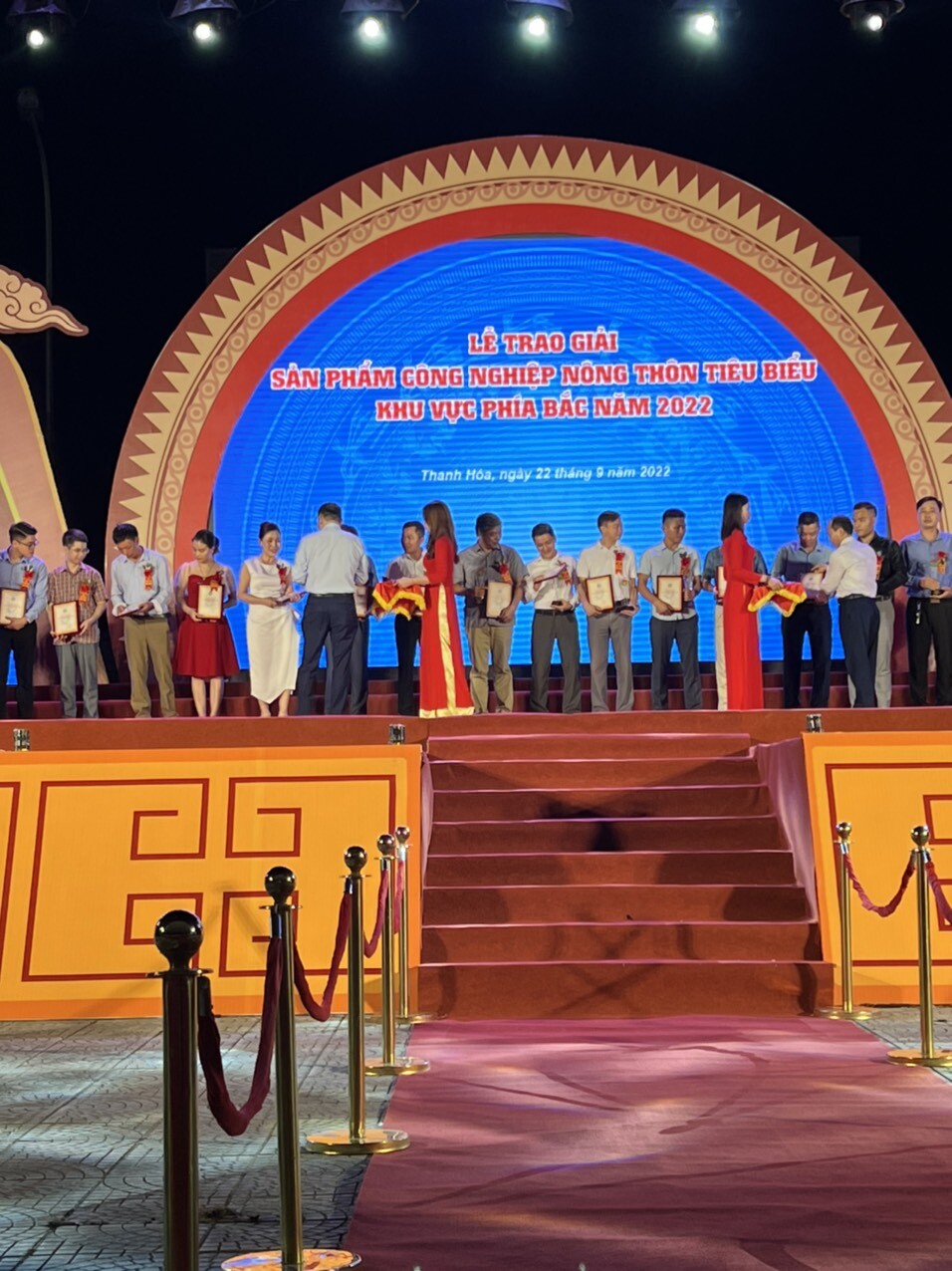 Sản xuất và Thương mại Bảo hộ lao động Hoà Bình 8