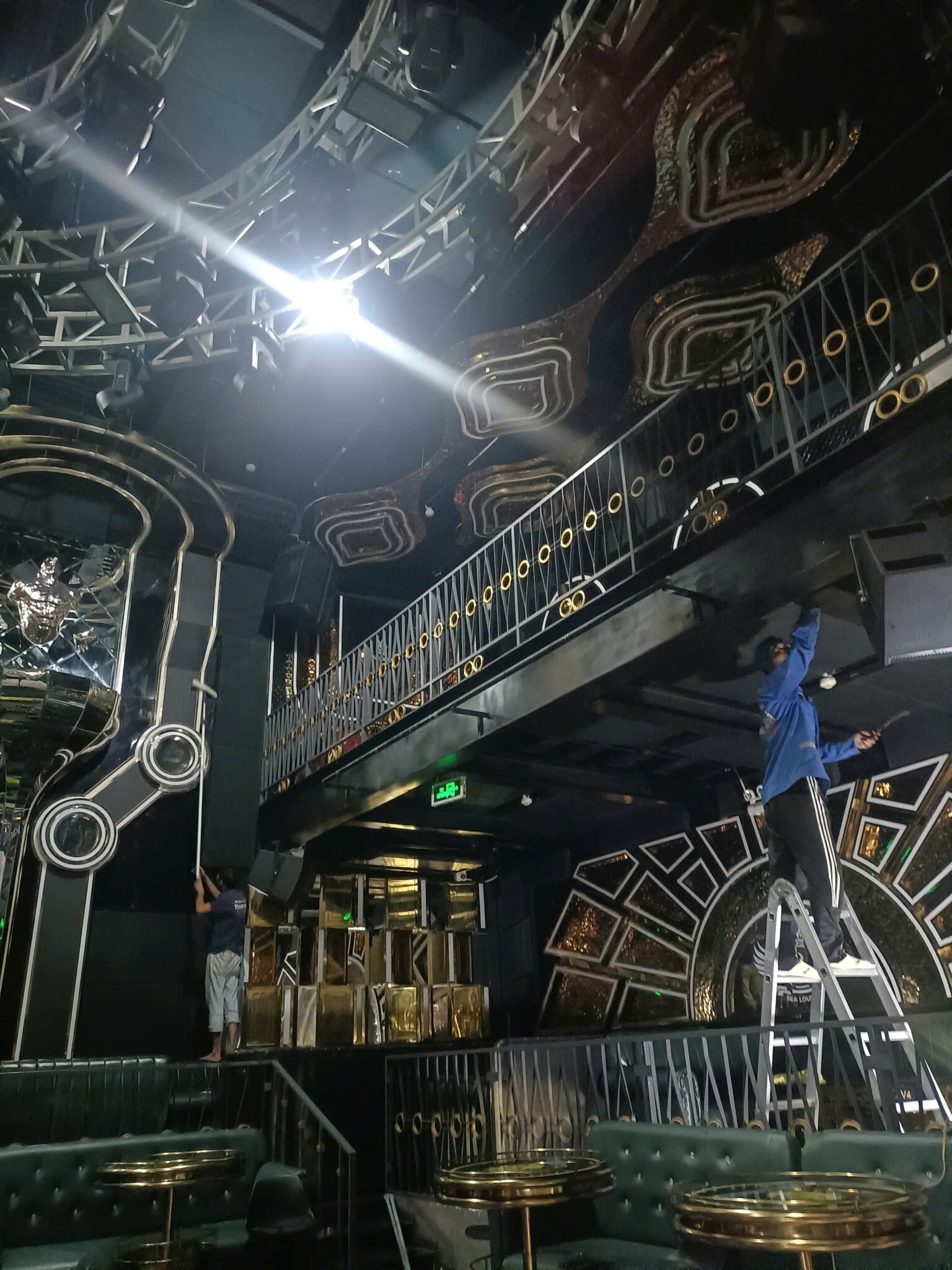 Vệ Sinh Công Nghiệp Thanh Nhã 13