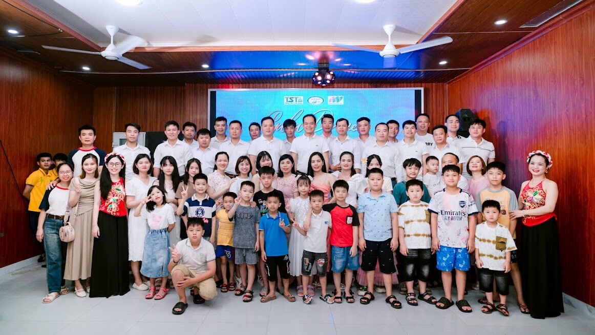 Quốc tế Alexan Phar 3