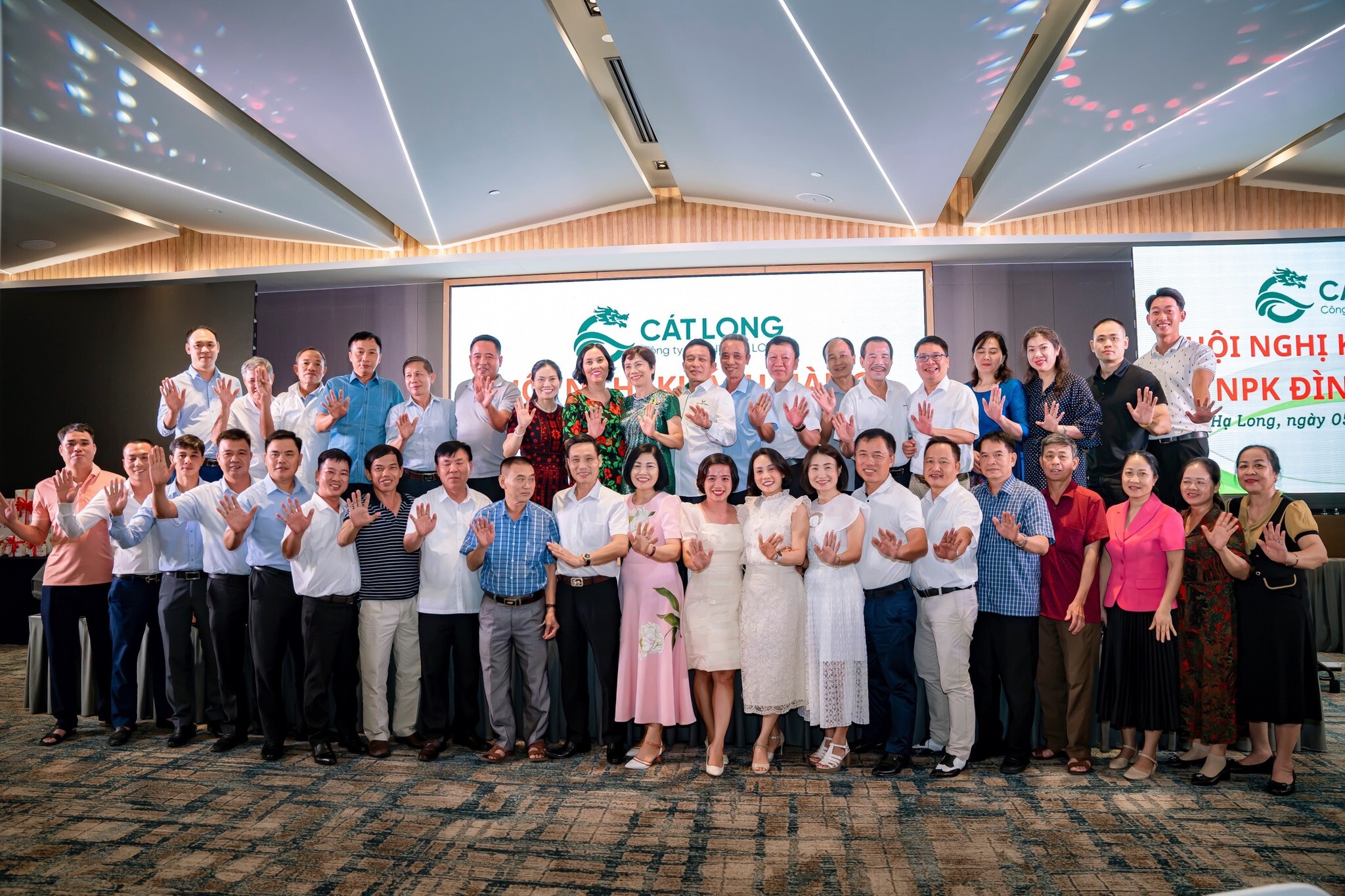 XUẤT NHẬP KHẨU CÁT LONG 4