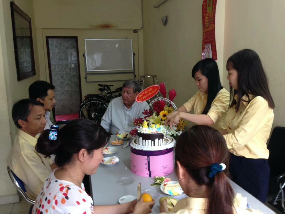 THƯƠNG MẠI - SẢN XUẤT THUỐC THÚ Y GẤU VÀNG 8