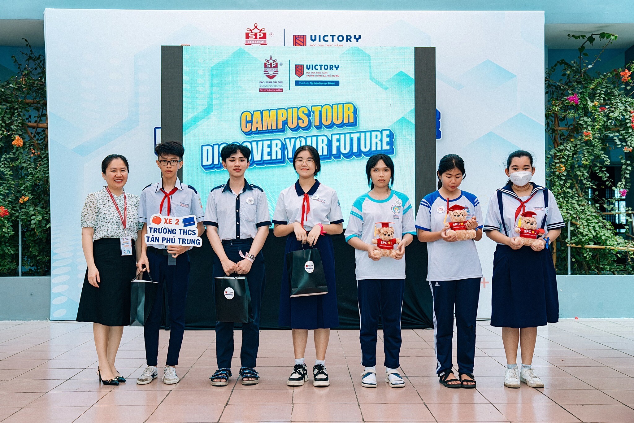 Trường Trung Cấp Bách Khoa Sài Gòn 12