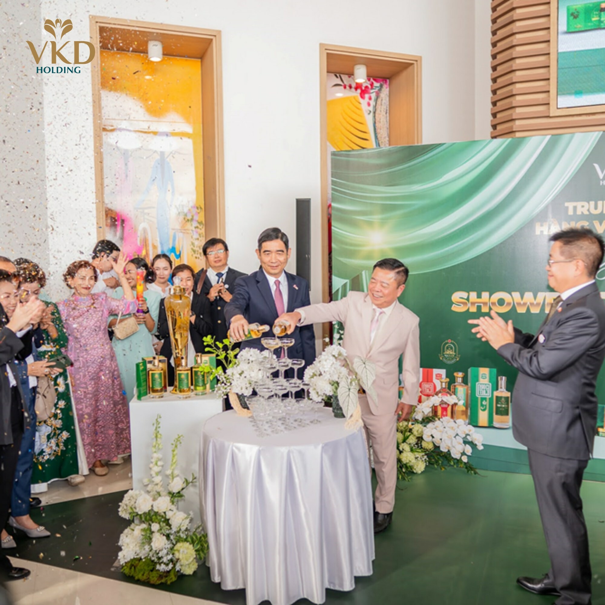 TẬP ĐOÀN Y DƯỢC SÂM NGỌC LINH VIỆT NAM 5