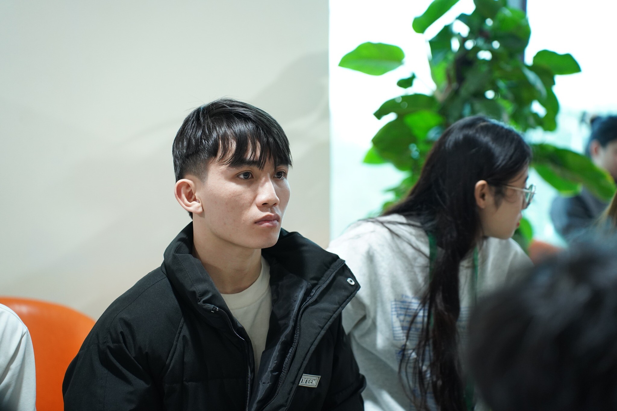 Sản Xuất Biel Crystal 9