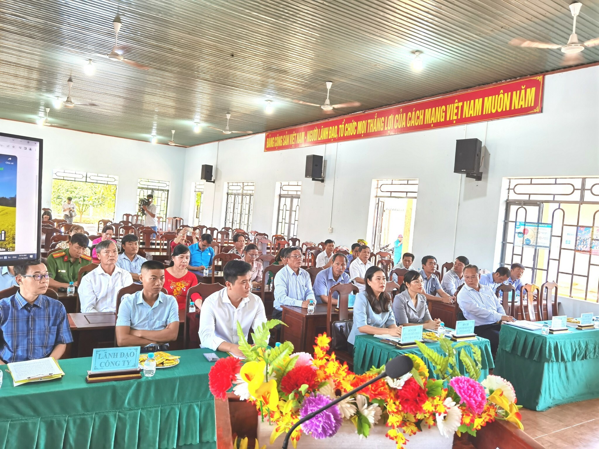 DAI HOANG KIM GROUP 3