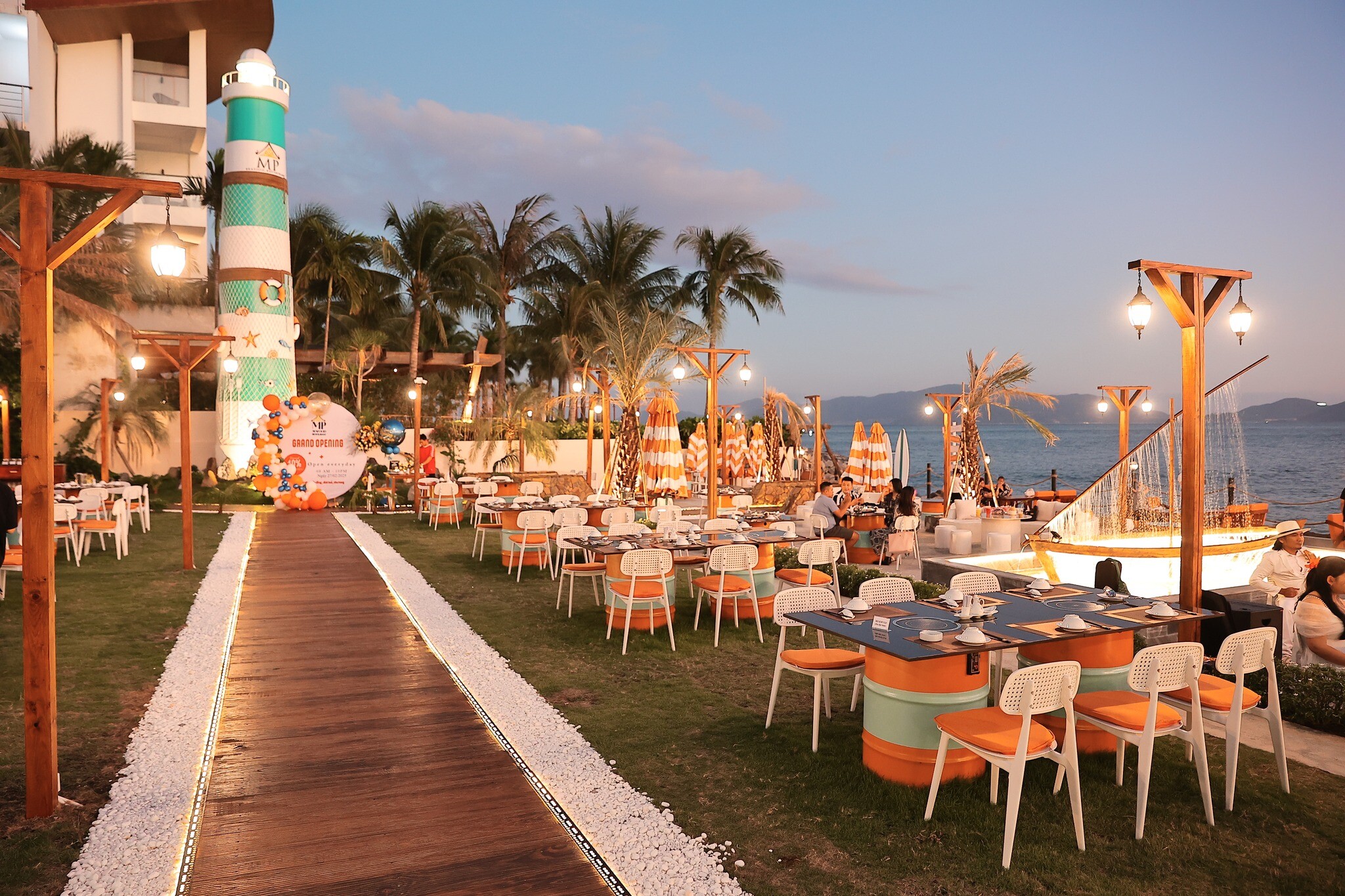 MP Thai Seafood Restaurant 8