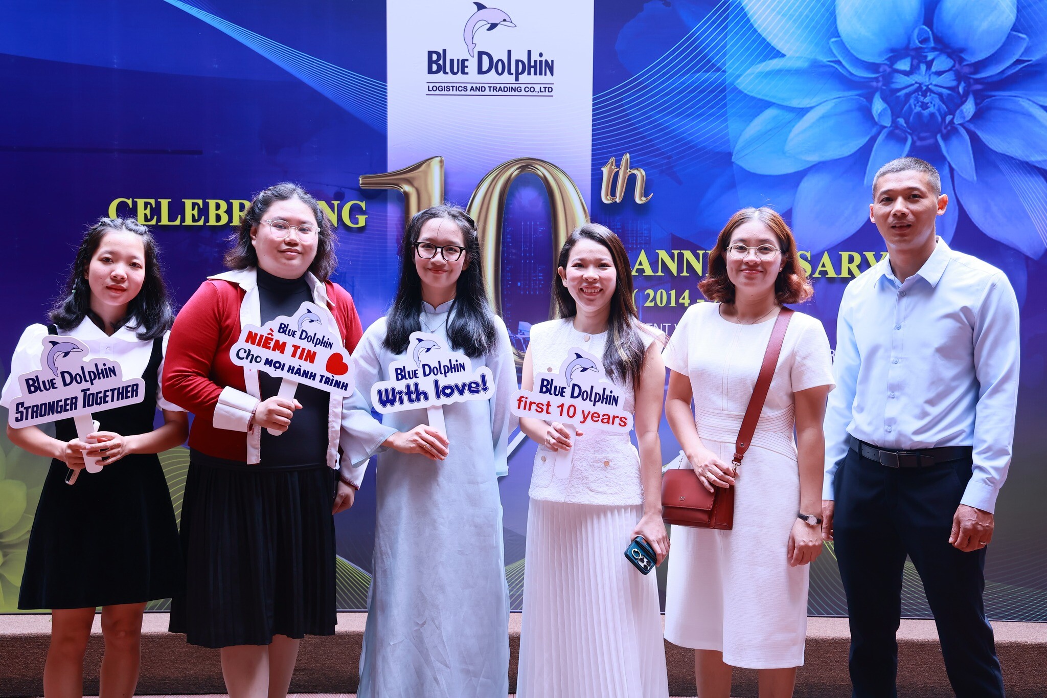 Tiếp vận Thương mại Cá Heo Xanh - Blue Dolphin Logistics 10