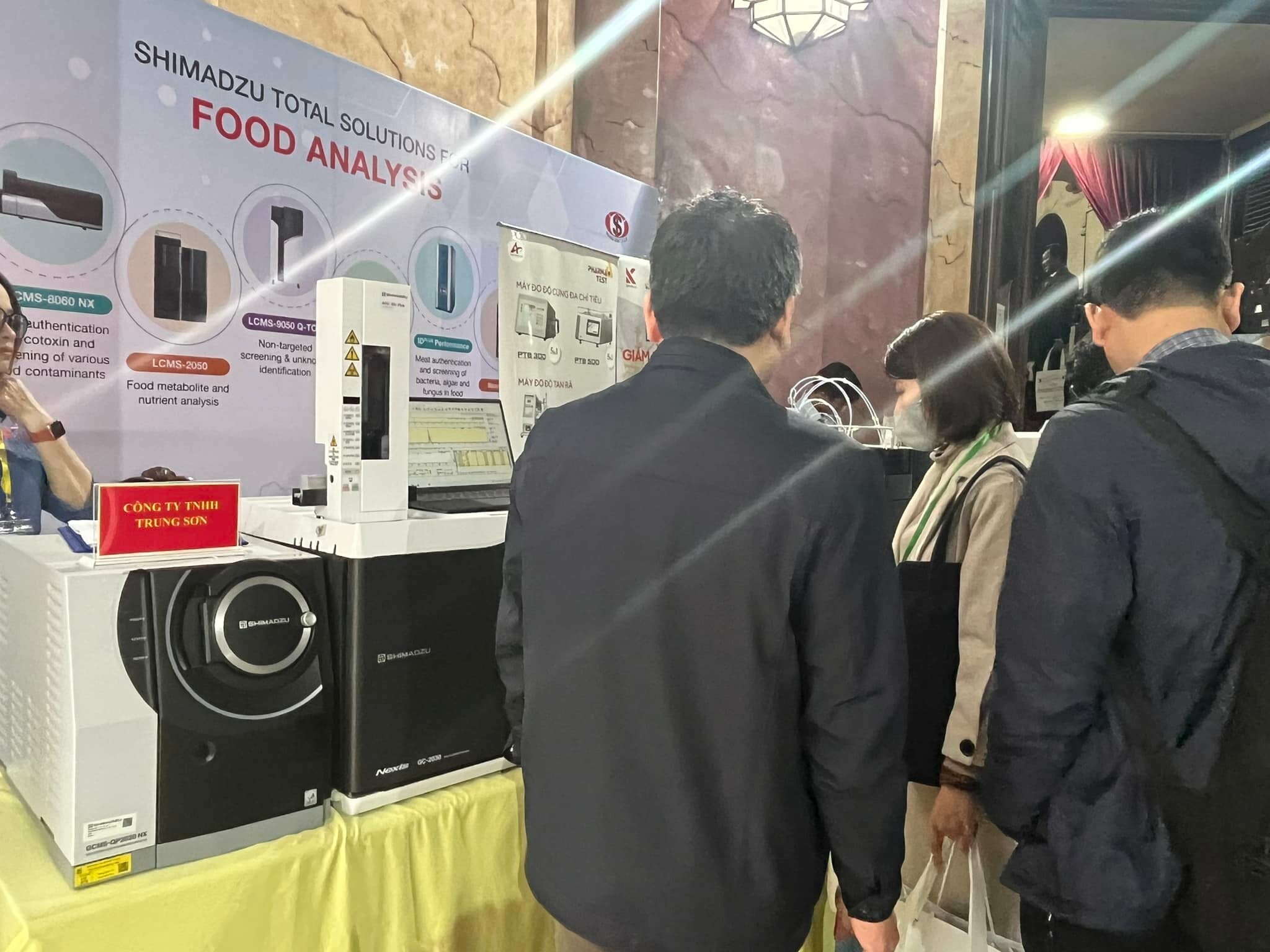 Thiết bị Vật tư Khoa học Kỹ Thuật và Du lịch Trung Sơn T.S.S.E 8