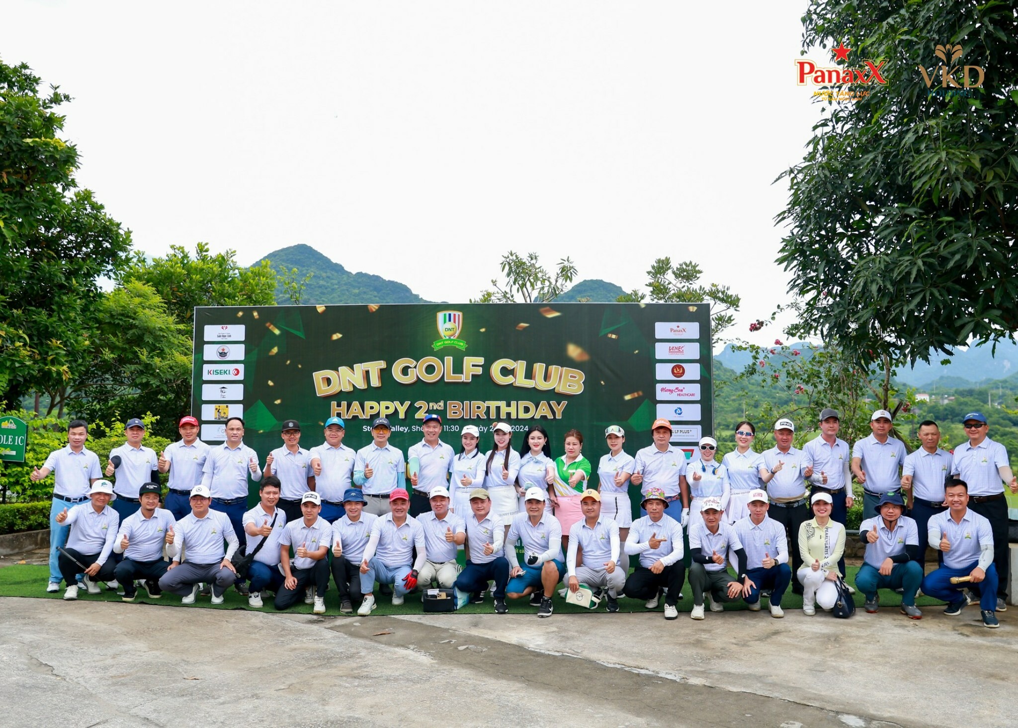 TẬP ĐOÀN Y DƯỢC SÂM NGỌC LINH VIỆT NAM 4