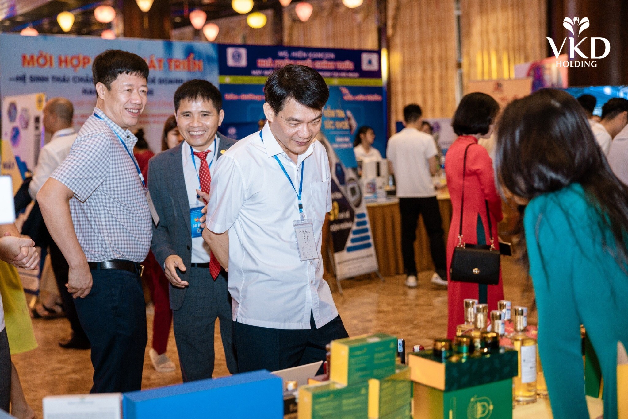 TẬP ĐOÀN Y DƯỢC SÂM NGỌC LINH VIỆT NAM 1