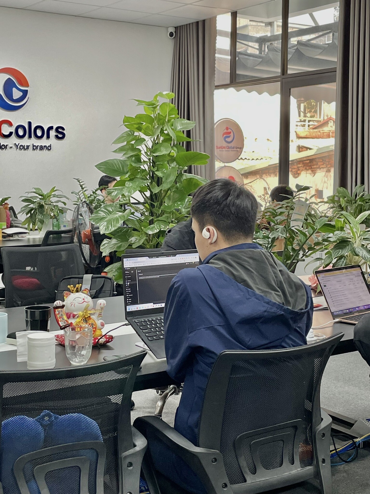 MỸ PHẨM QUỐC TẾ OME 8