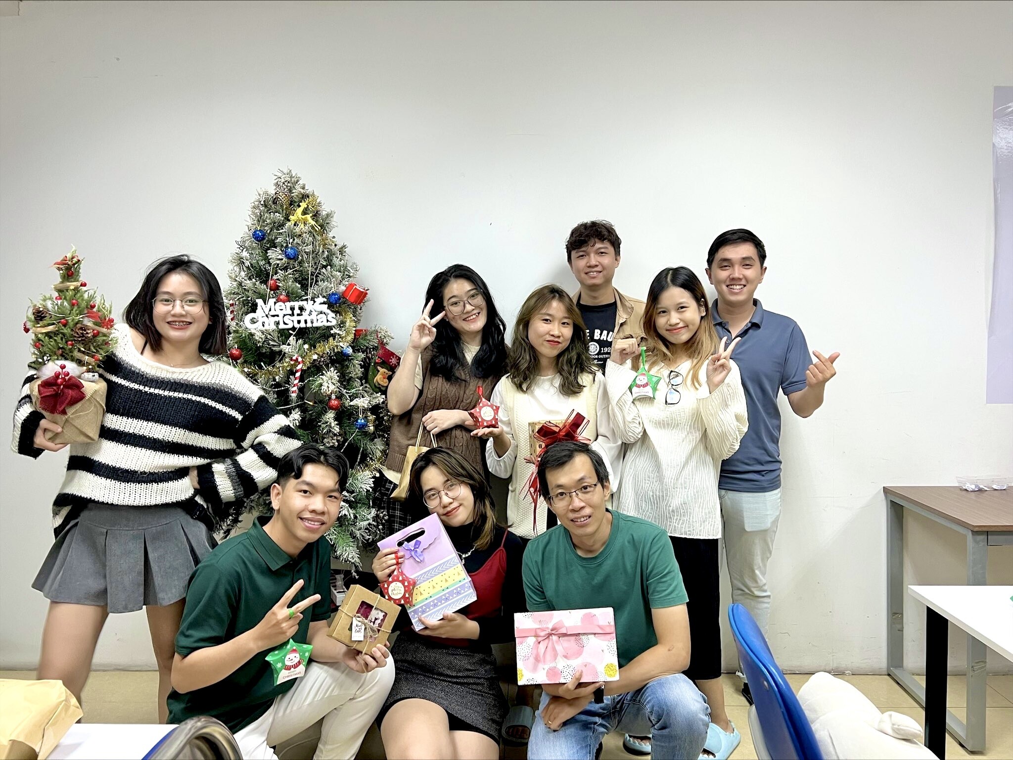 CÔNG TY TNHH TOS - TopOnSeek 11