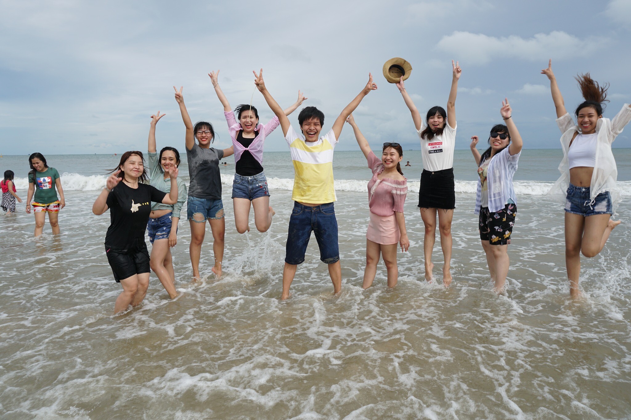 Ngọc Phỉ - TEE STARS 1