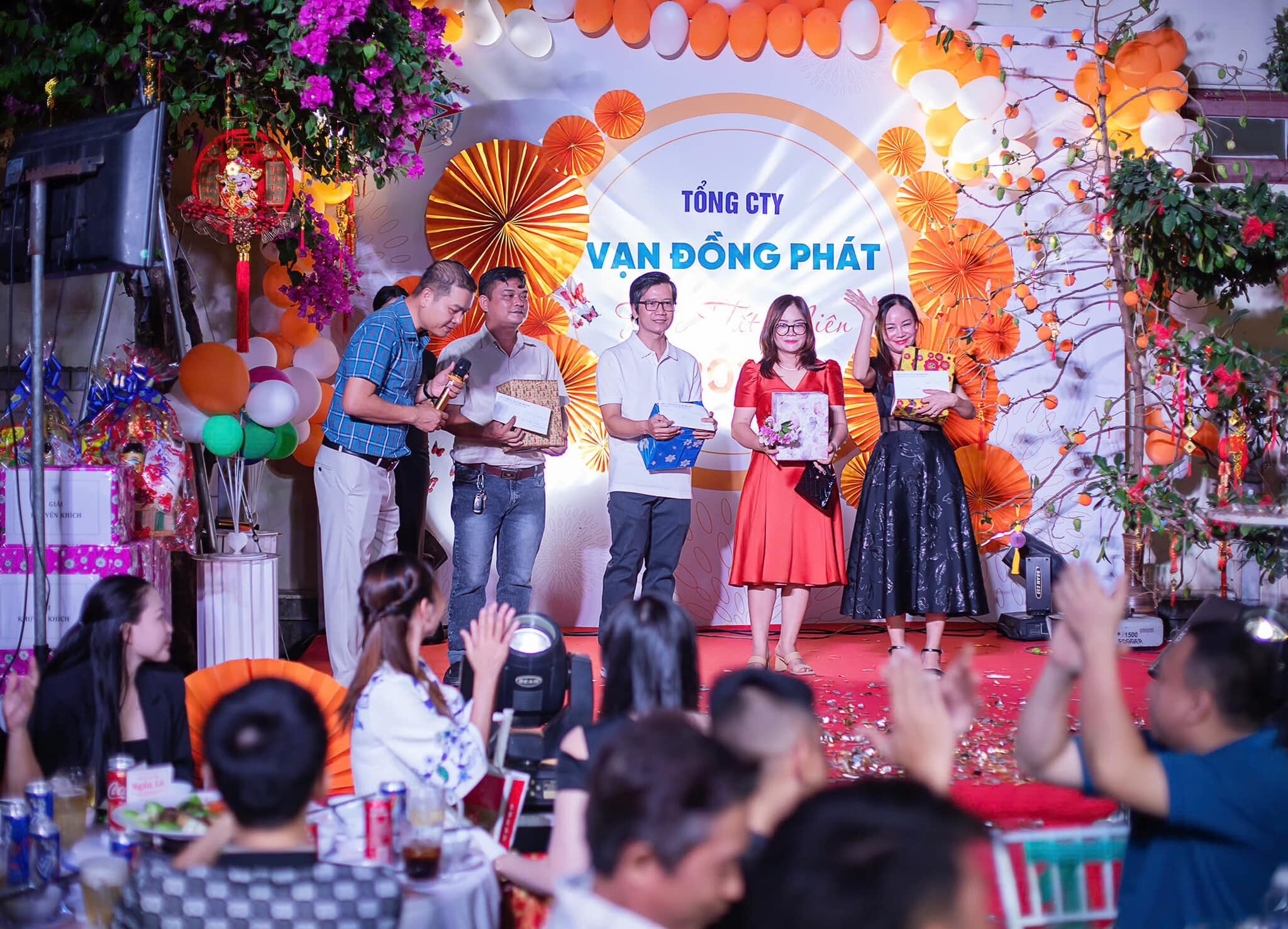 Sản Xuất Thương Mại Dịch Vụ Vạn Đồng Phát 5