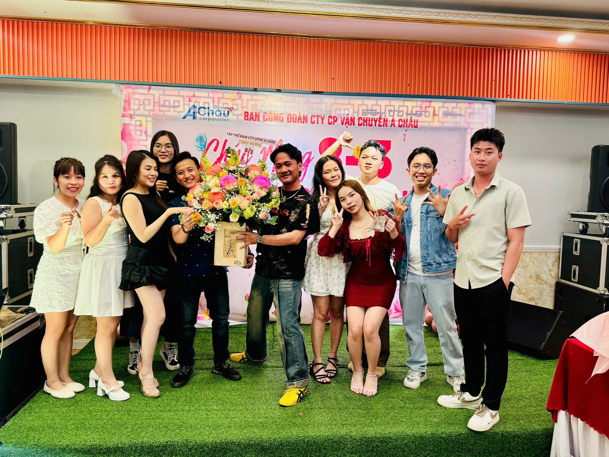 Vận Chuyển Á Châu 8