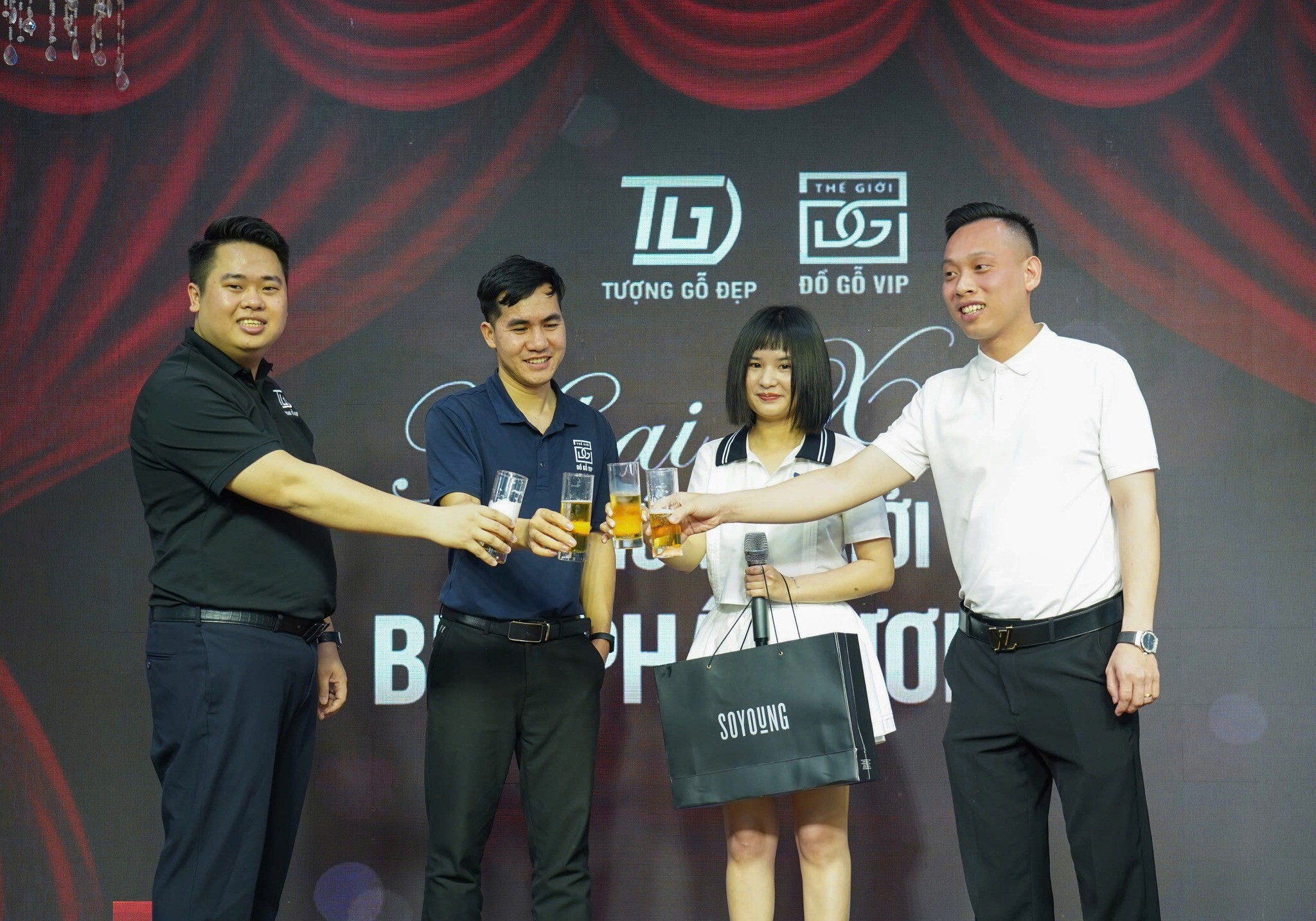 TƯỢNG GỖ ĐẸP 11