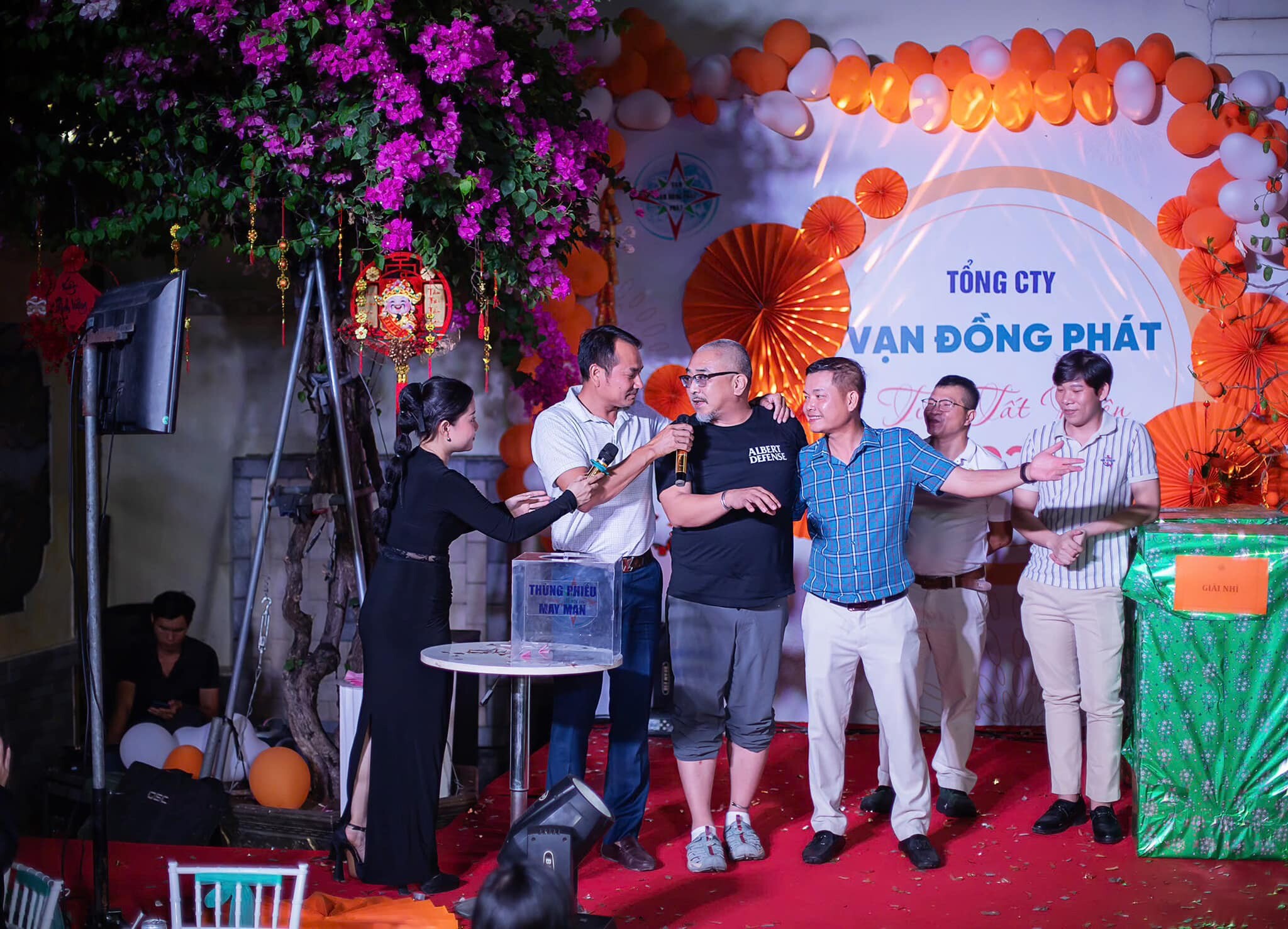 Sản Xuất Thương Mại Dịch Vụ Vạn Đồng Phát 4