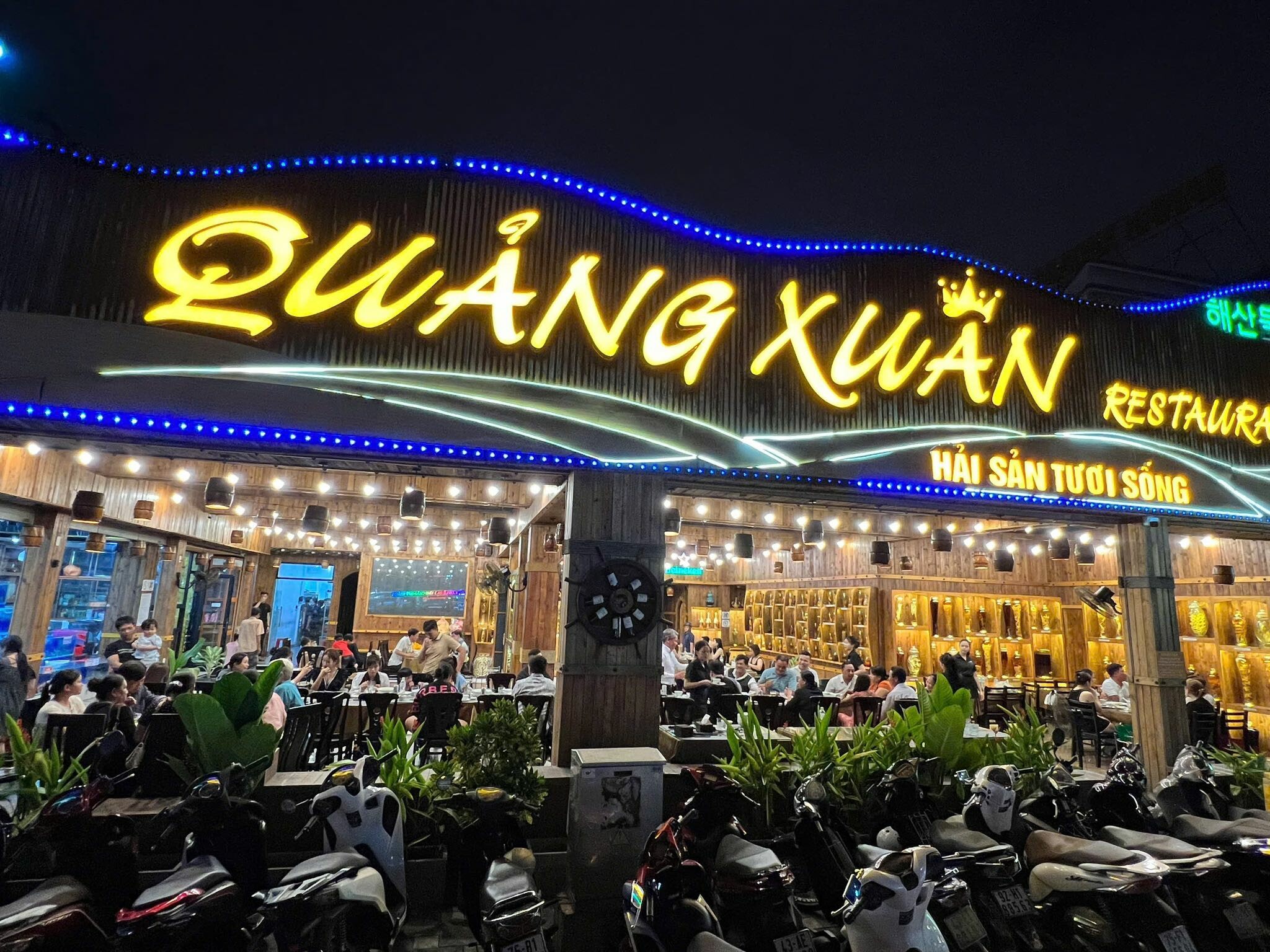 Quảng Xuân Restaurants 4