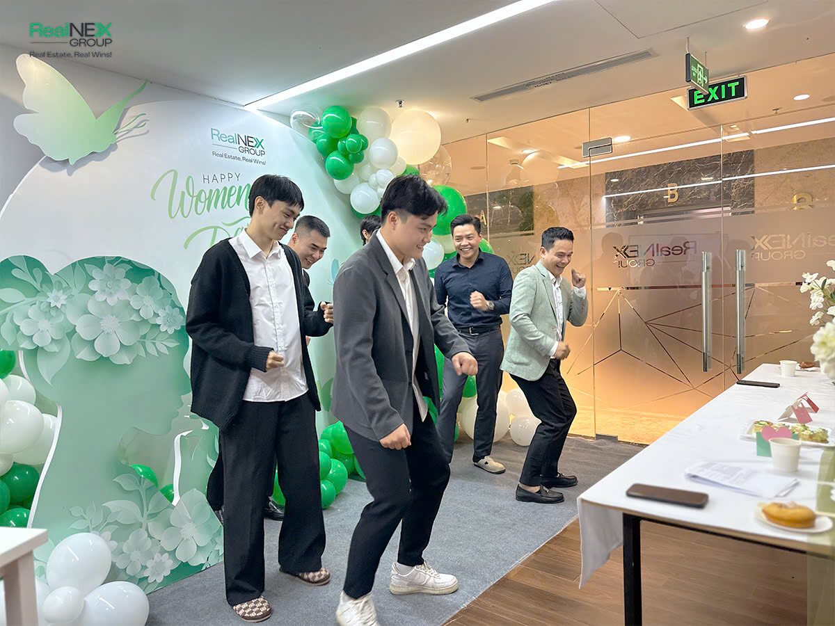 TẬP ĐOÀN REALNEX 4