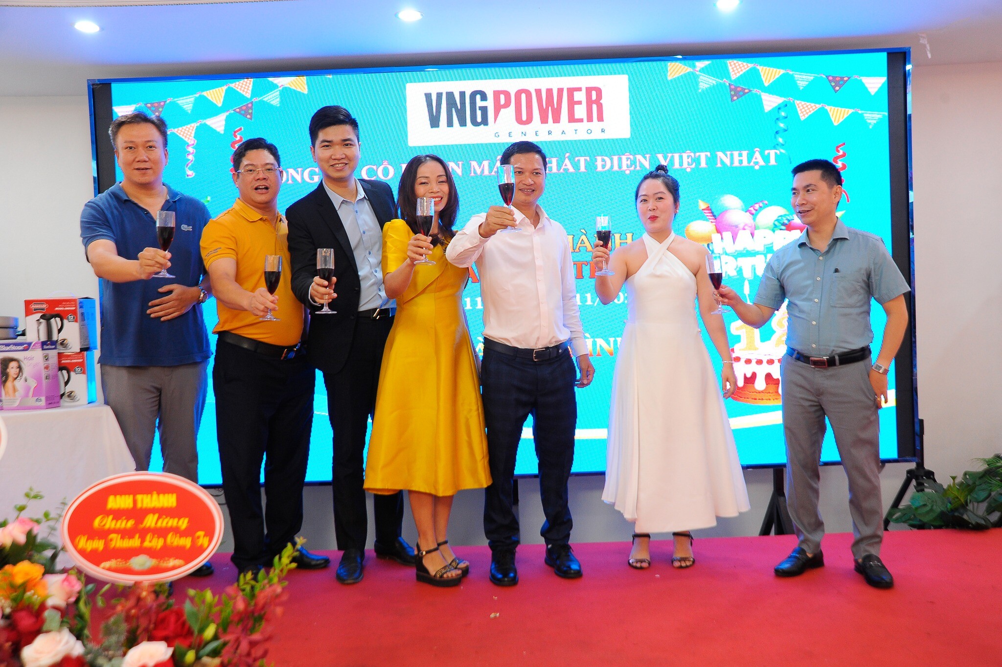 MÁY PHÁT ĐIỆN VIỆT NHẬT 4