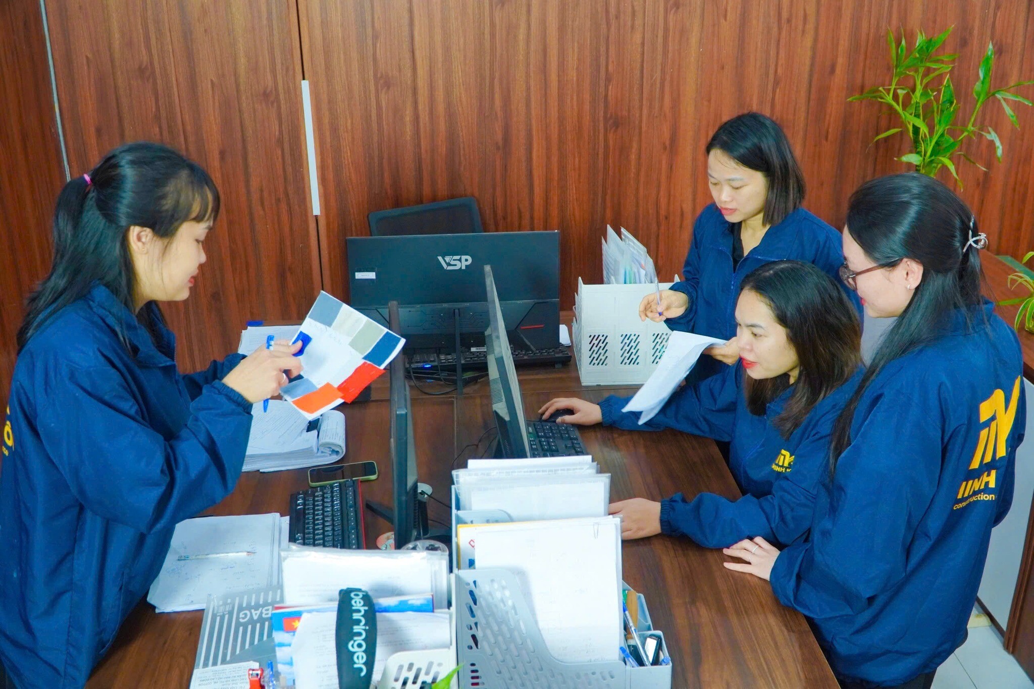 ĐẦU TƯ THƯƠNG MẠI XÂY DỰNG MINH KHÔI 4