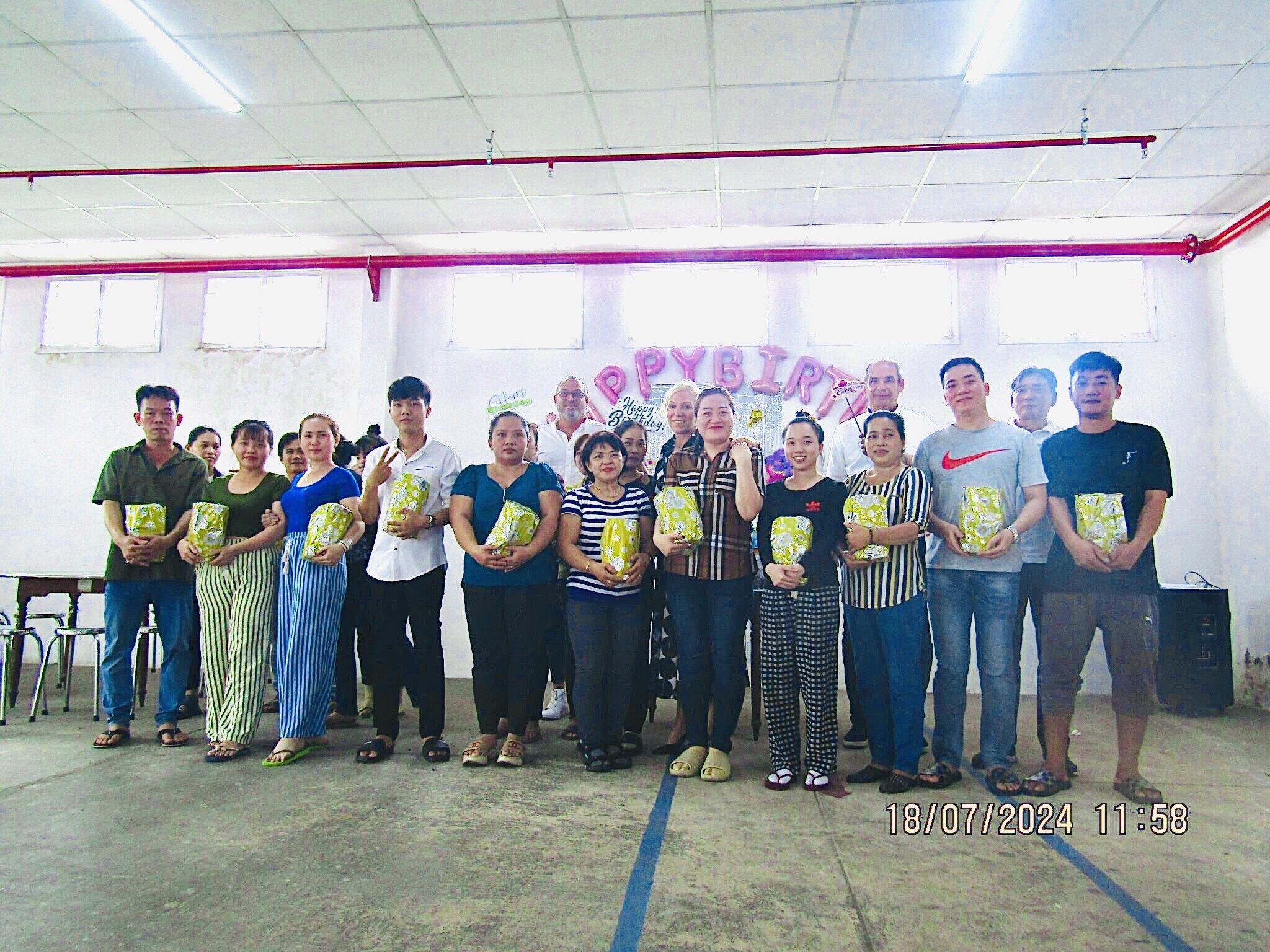 May XNK Mỹ Tho - Garment 3