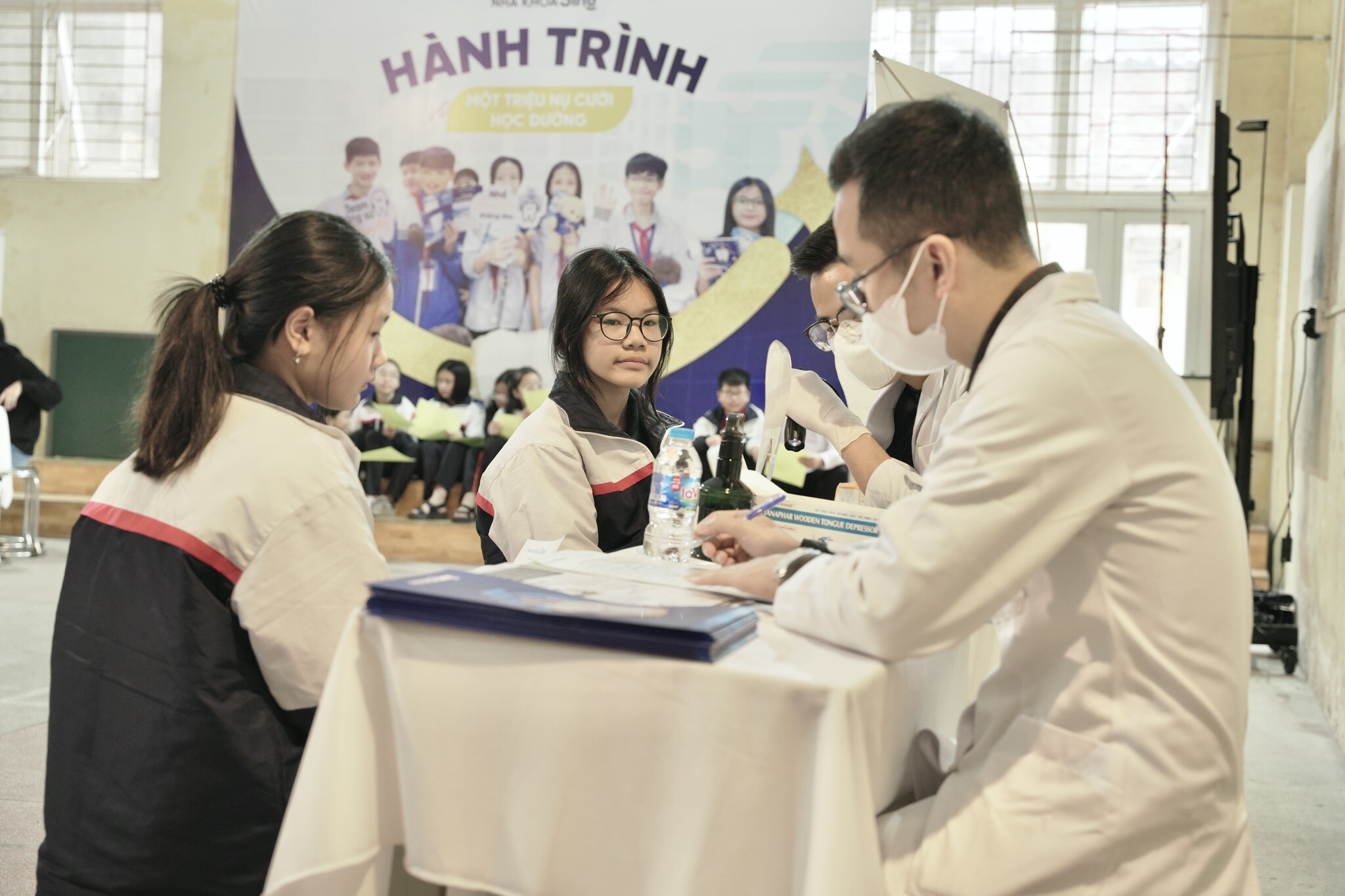 NHA KHOA QUỐC TẾ SING 10