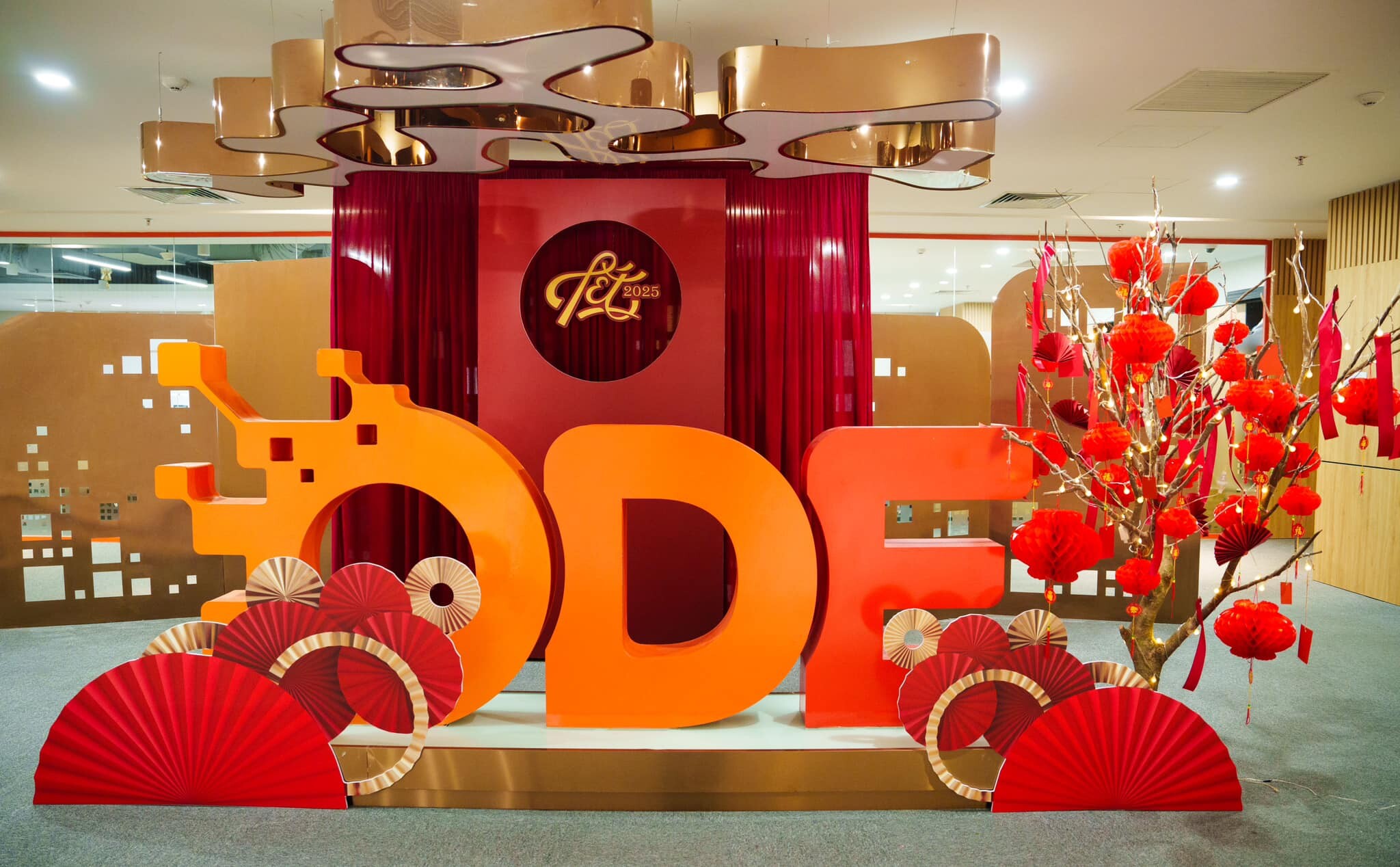 TẬP ĐOÀN TRUYỀN THÔNG VÀ GIẢI TRÍ ODE 4