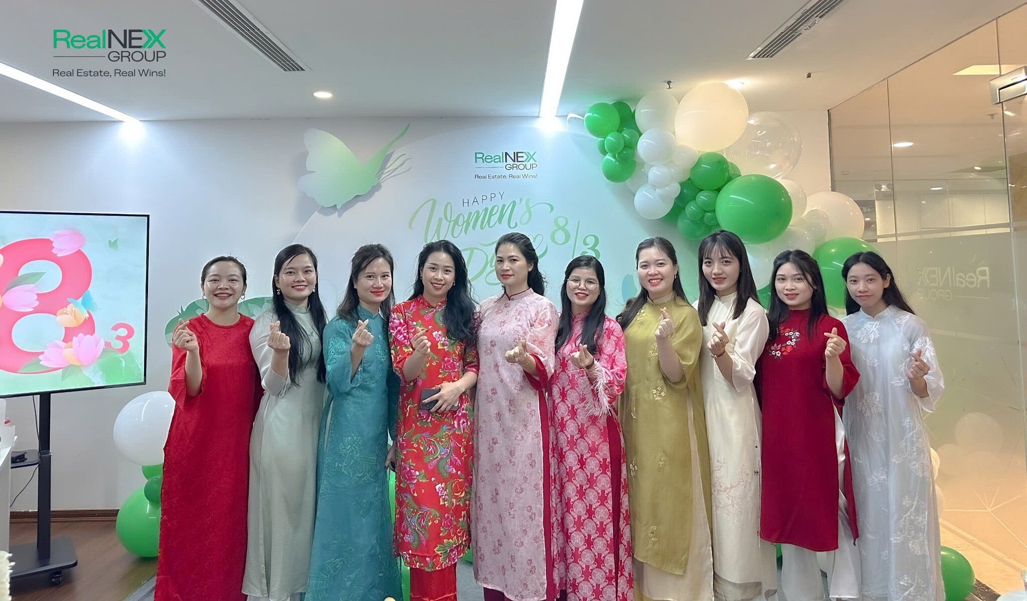 TẬP ĐOÀN REALNEX 7