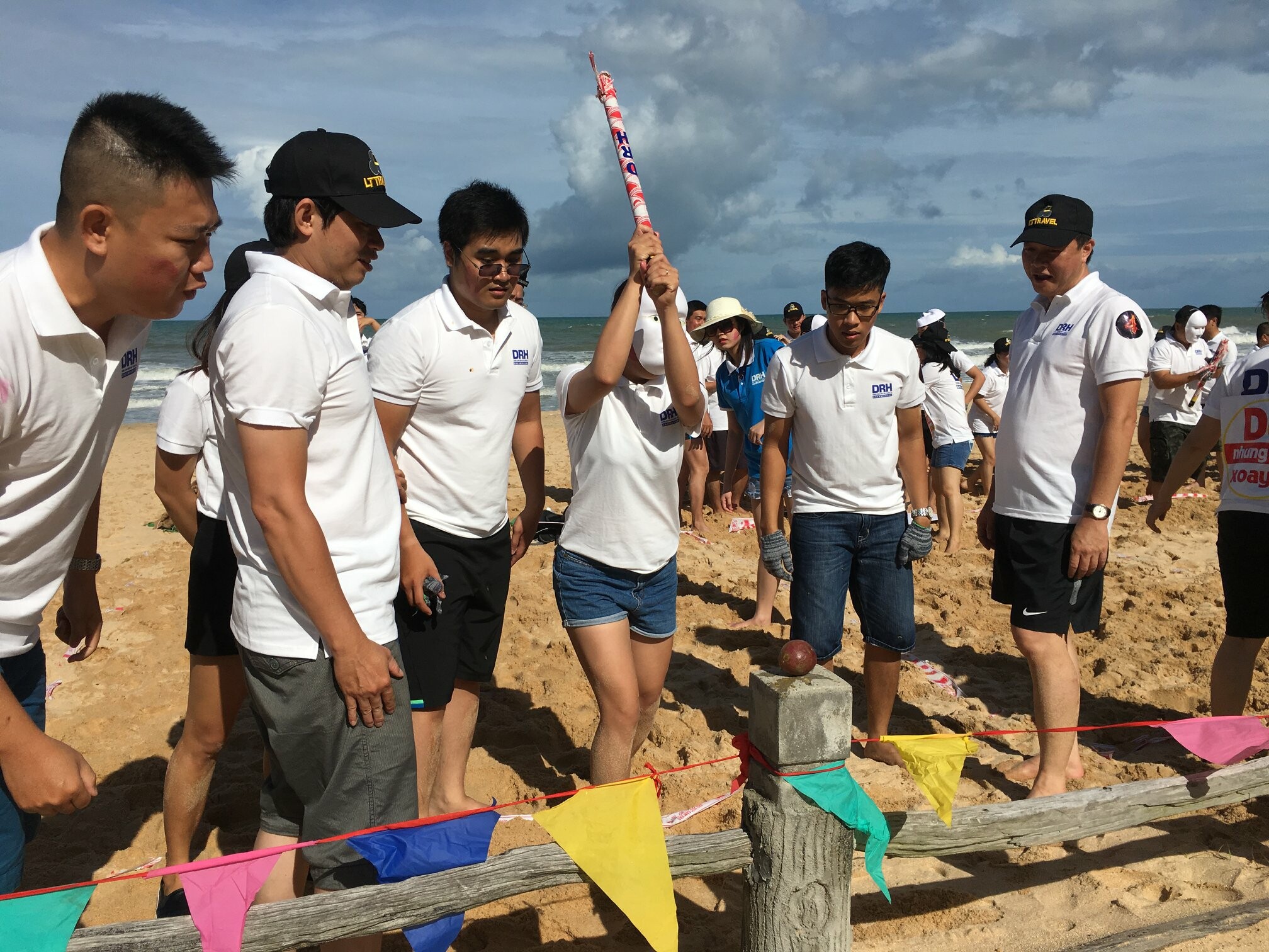 Công ty CP DRH Holdings 4