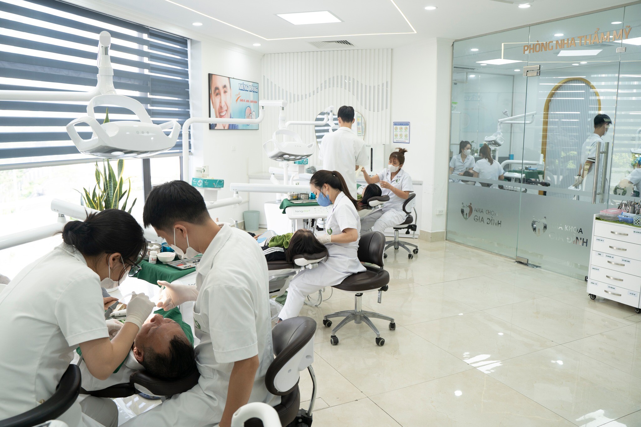 Nha Khoa Gia Đình 4