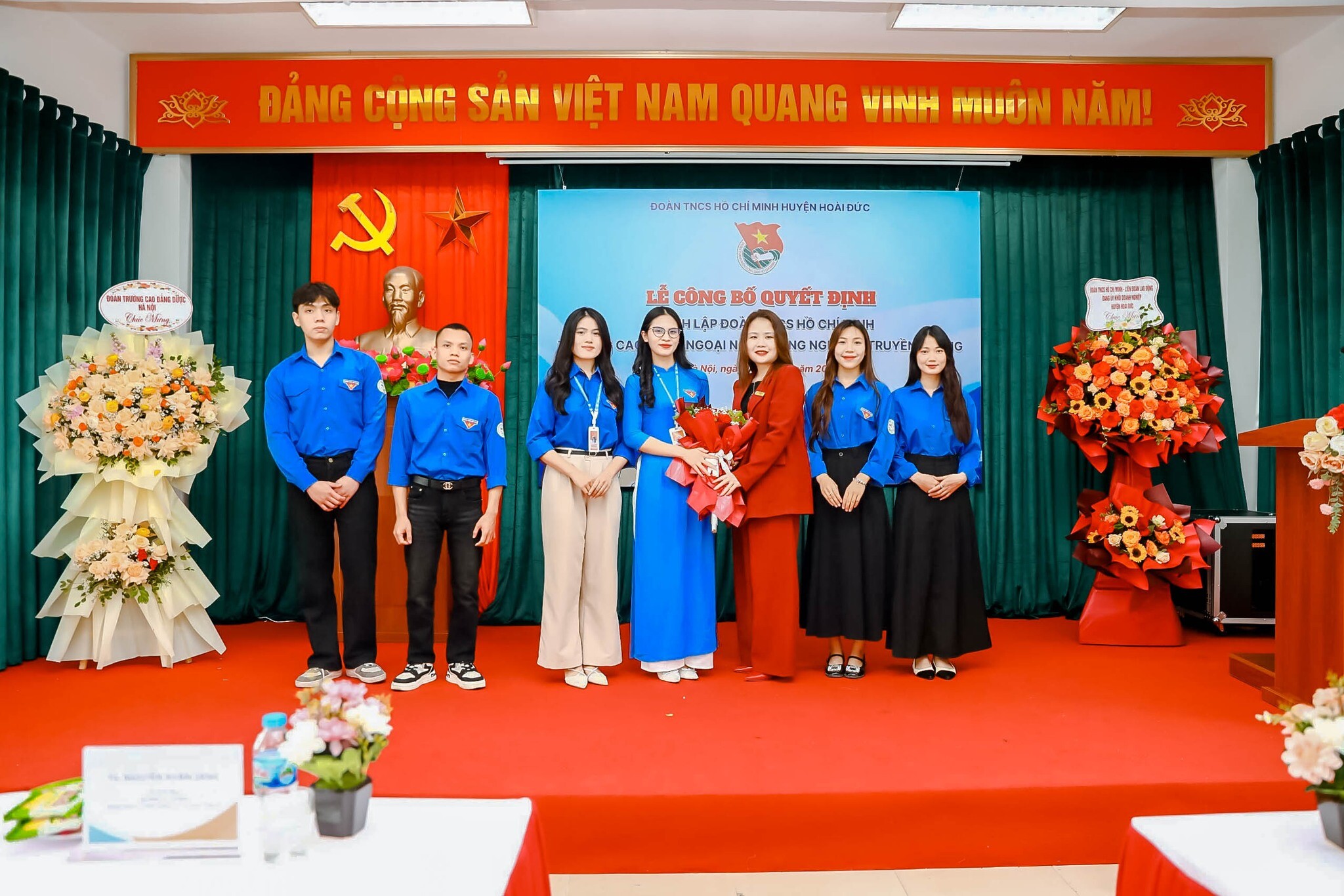 Trường Cao đẳng Ngoại ngữ - Công nghệ và Truyền thông 7