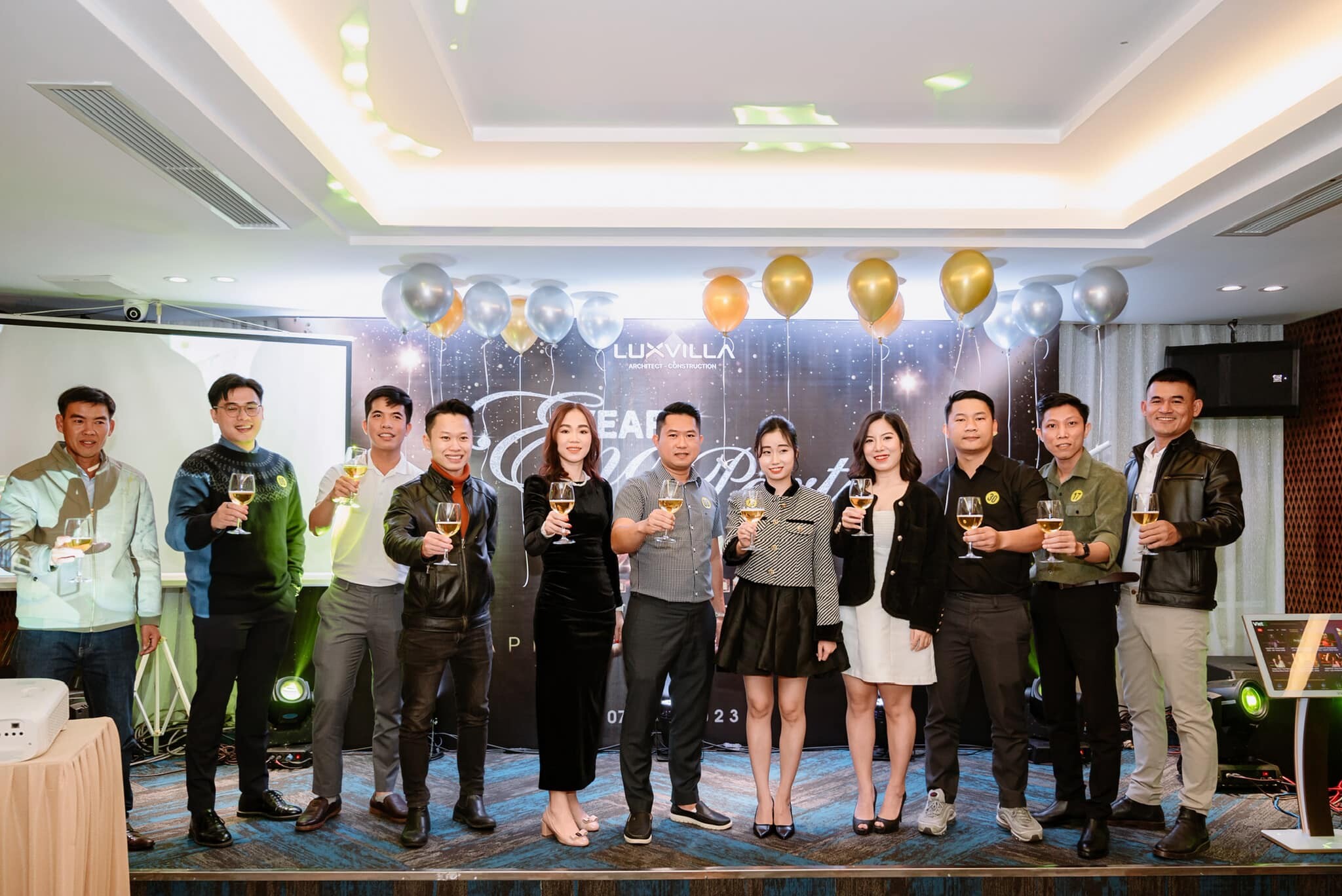 THIẾT KẾ XÂY DỰNG LUXVILLA 4