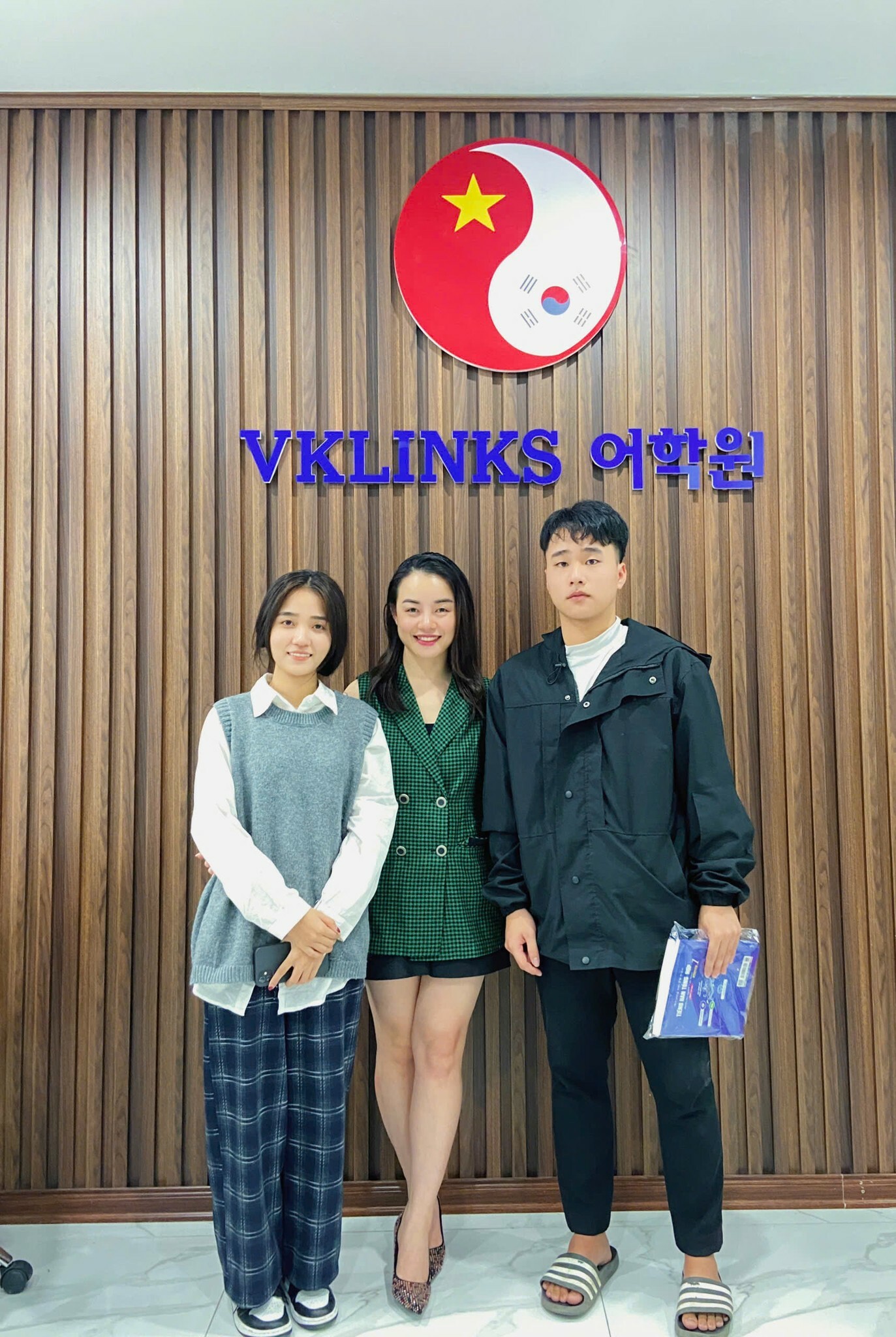 THƯƠNG MẠI VÀ DỊCH VỤ QUỐC TẾ VKLINKS 10