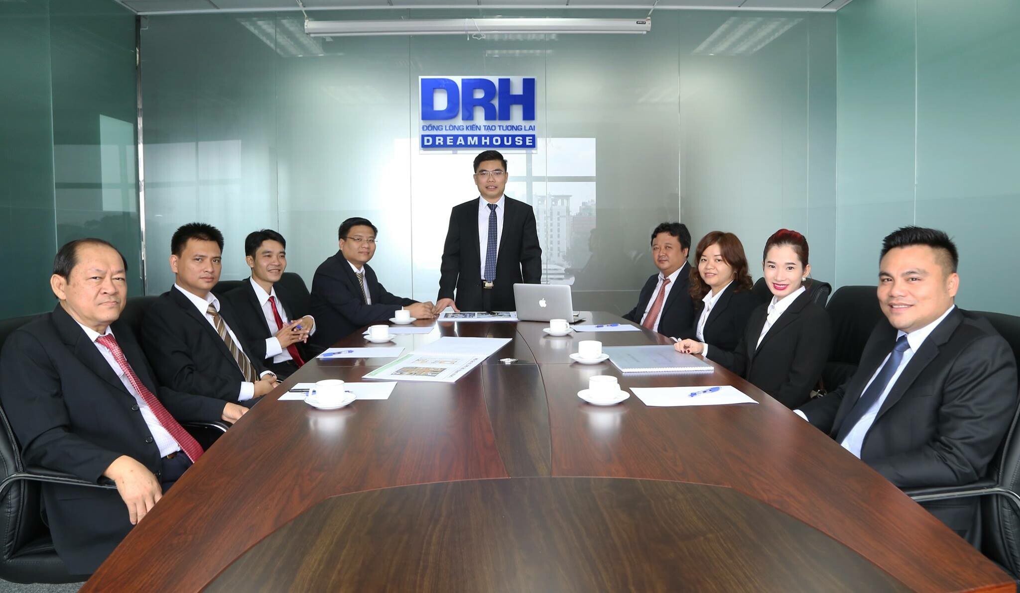 Công ty CP DRH Holdings 14