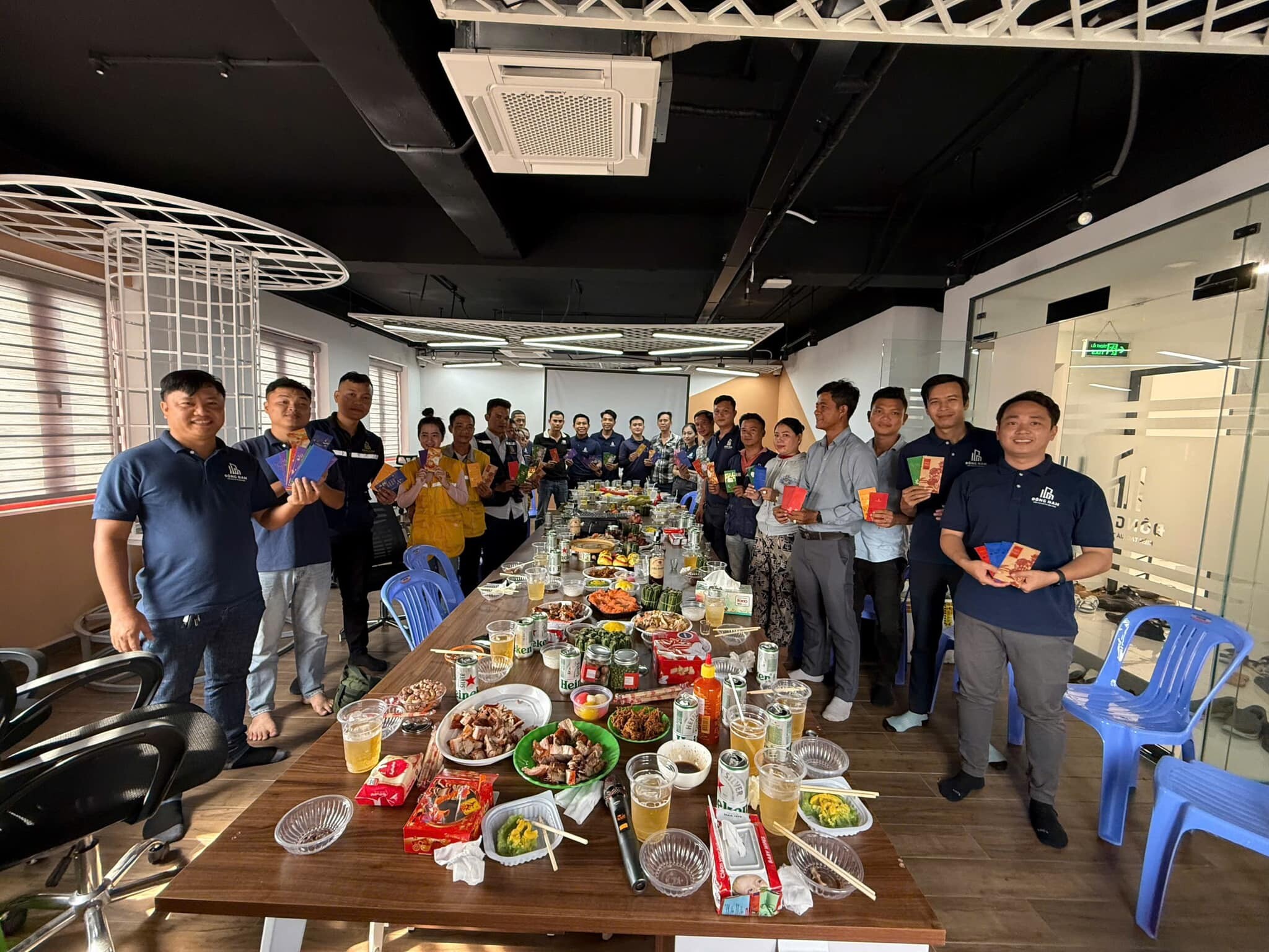 Thiết Kế Và Xây Dựng Đông NAM 10